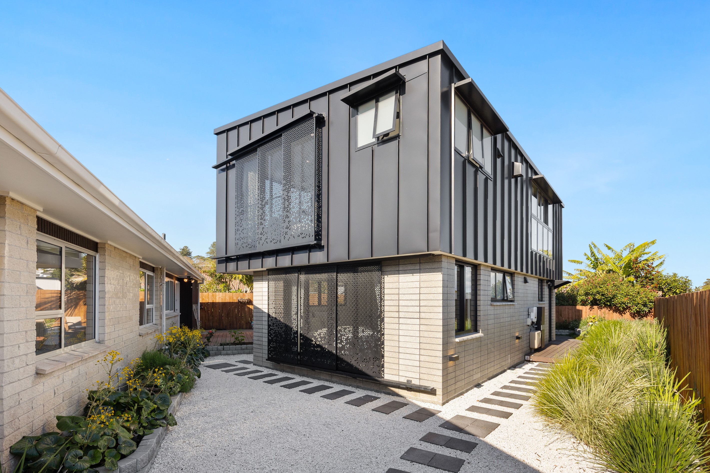 16 & 16A Maugham Drive, Bucklands Beach, Manukau City
