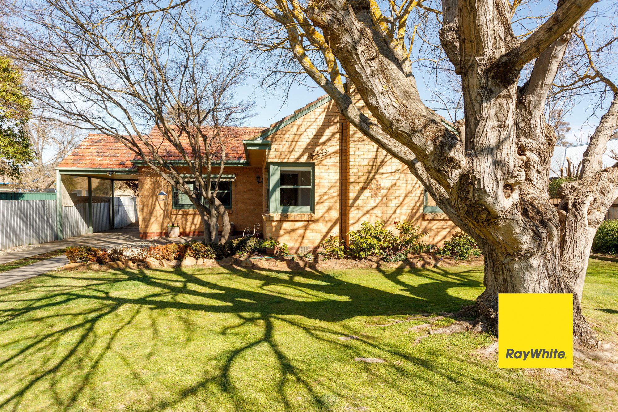 24 Alexander Avenue, Tatura VIC 3616