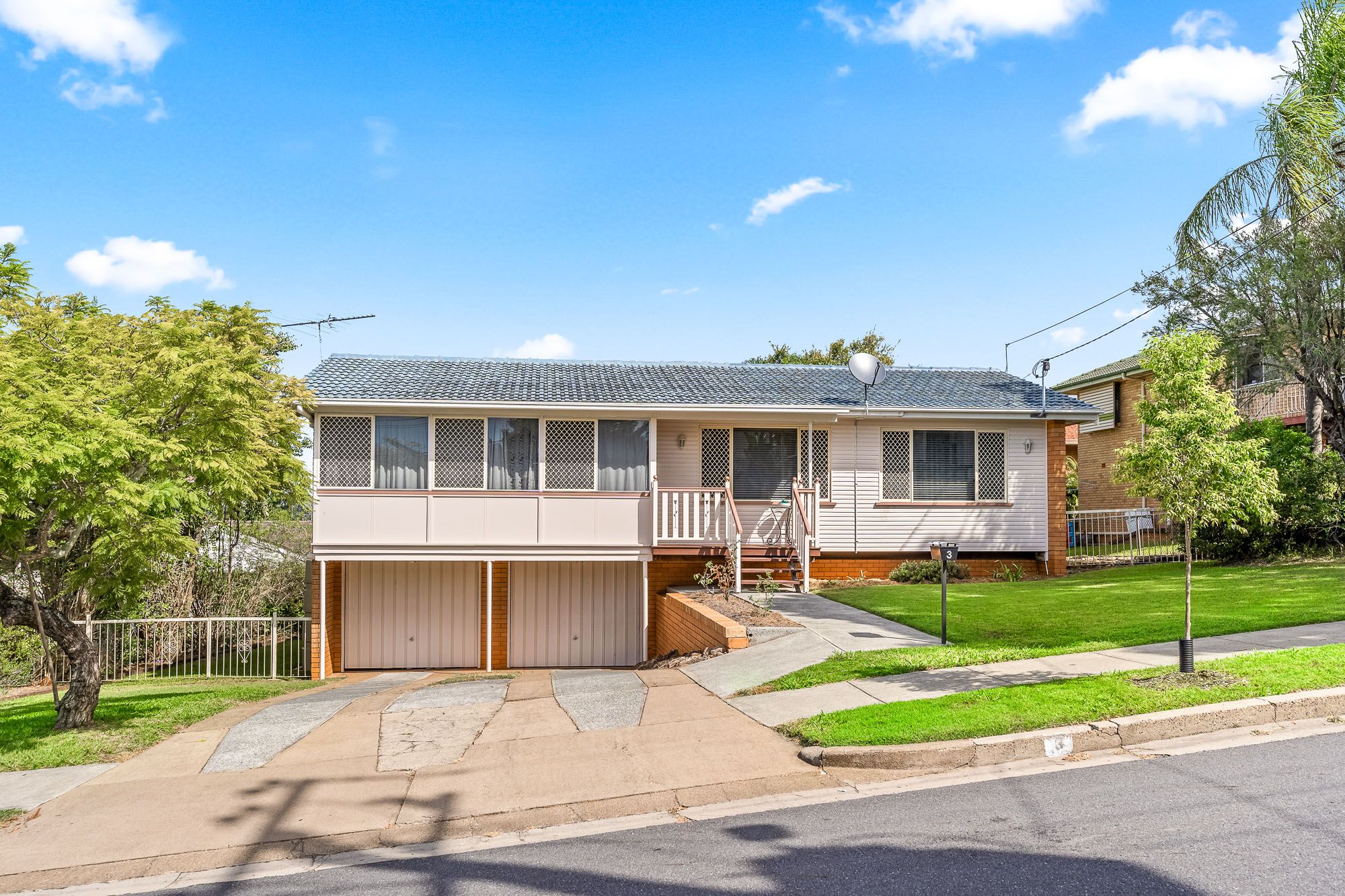3 Salandra Street, Mansfield, QLD 4122