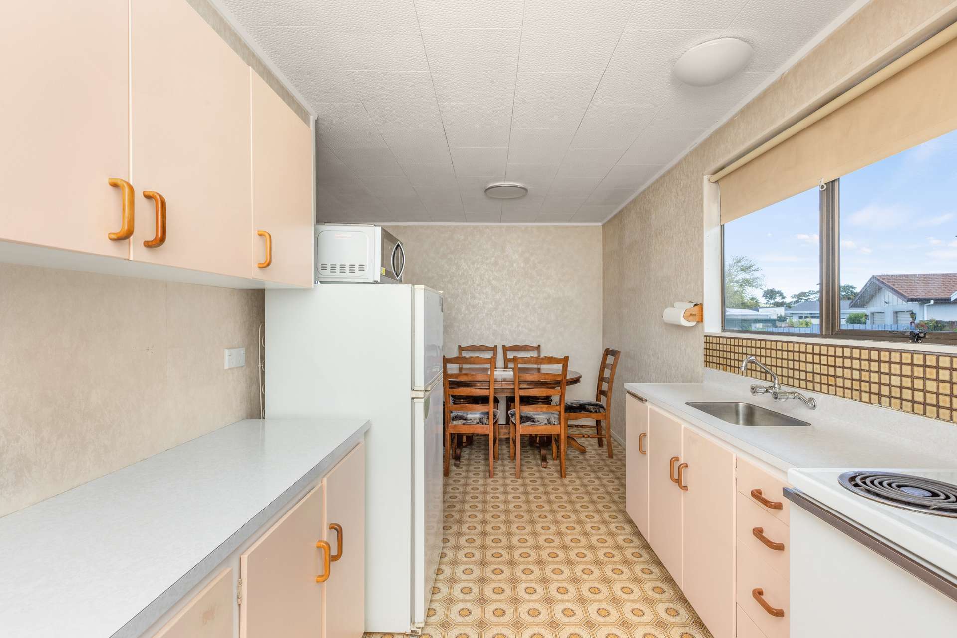 102 Tait Drive photo 4
