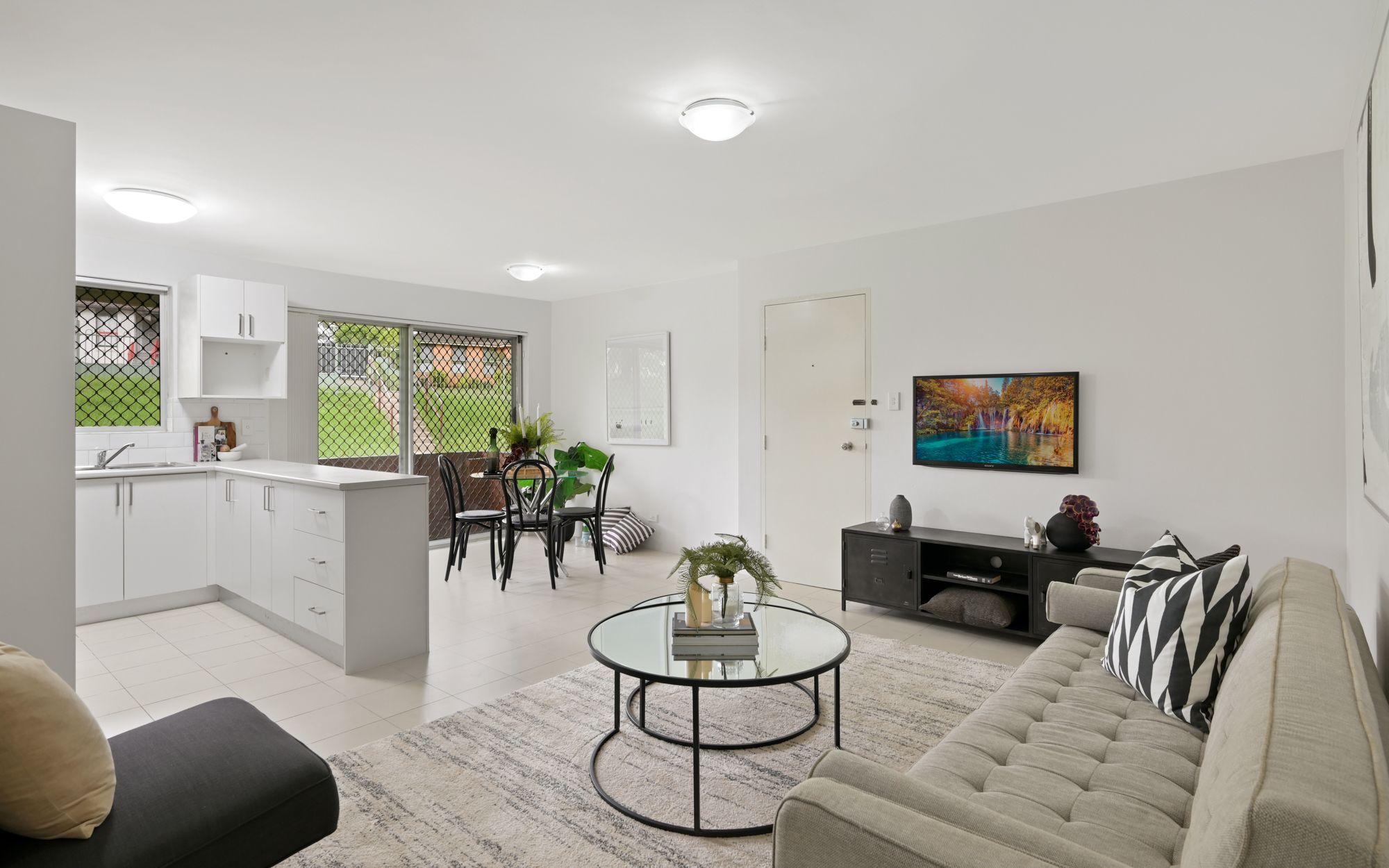 8/18 Westmoreland Road, Minto, NSW 2566