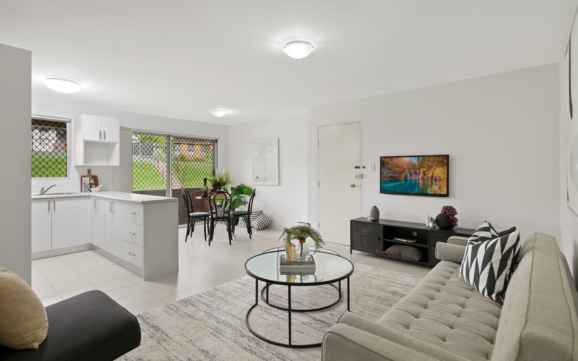 8/18 Westmoreland Road, Minto, NSW 2566