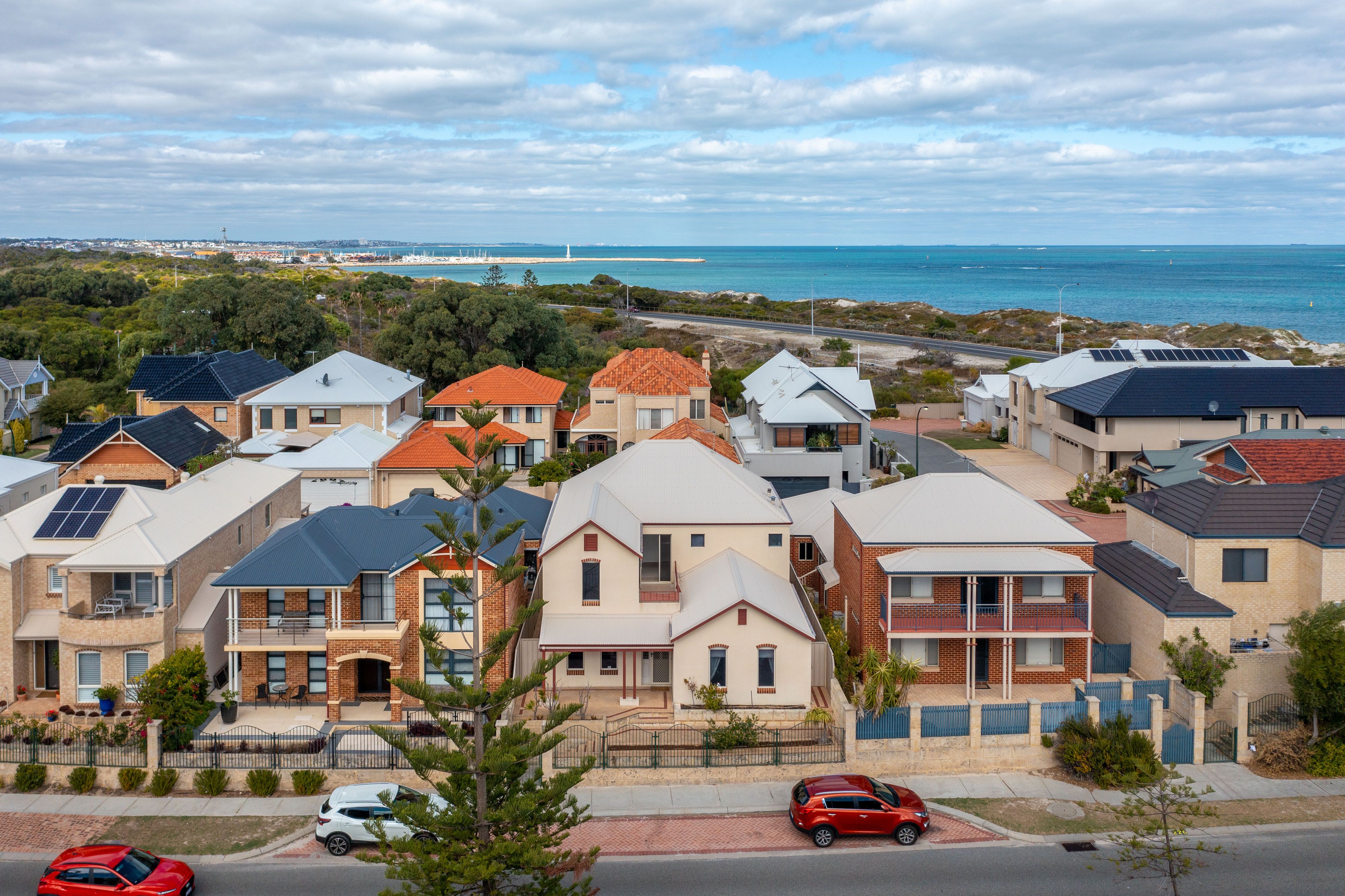 224 Flinders Avenue, Hillarys, WA 6025