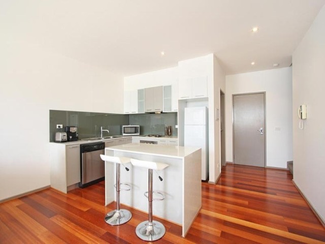 8/100 Poath Road, Hughesdale, VIC 3166