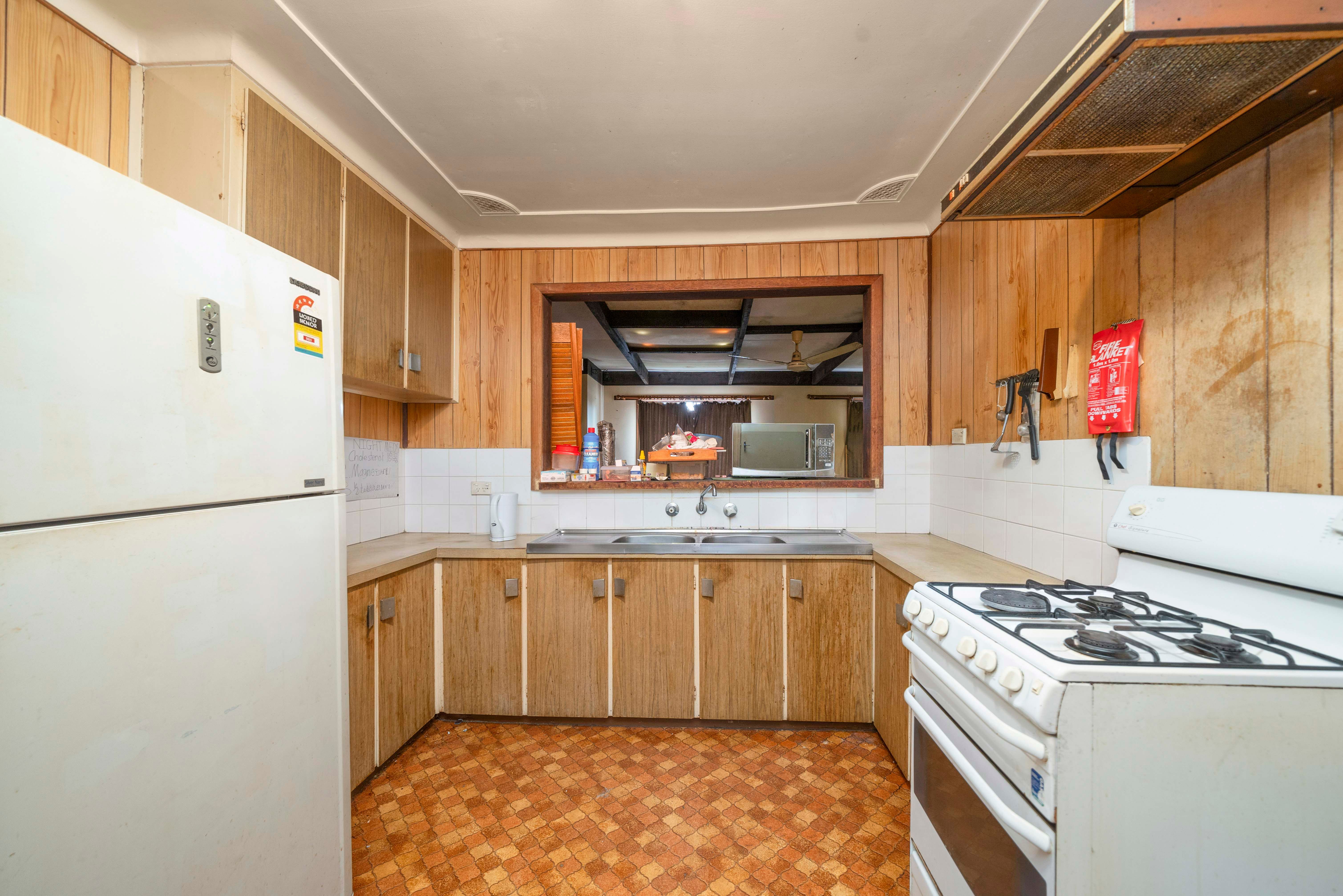 4 Belvedere Street — photo 3 of 8