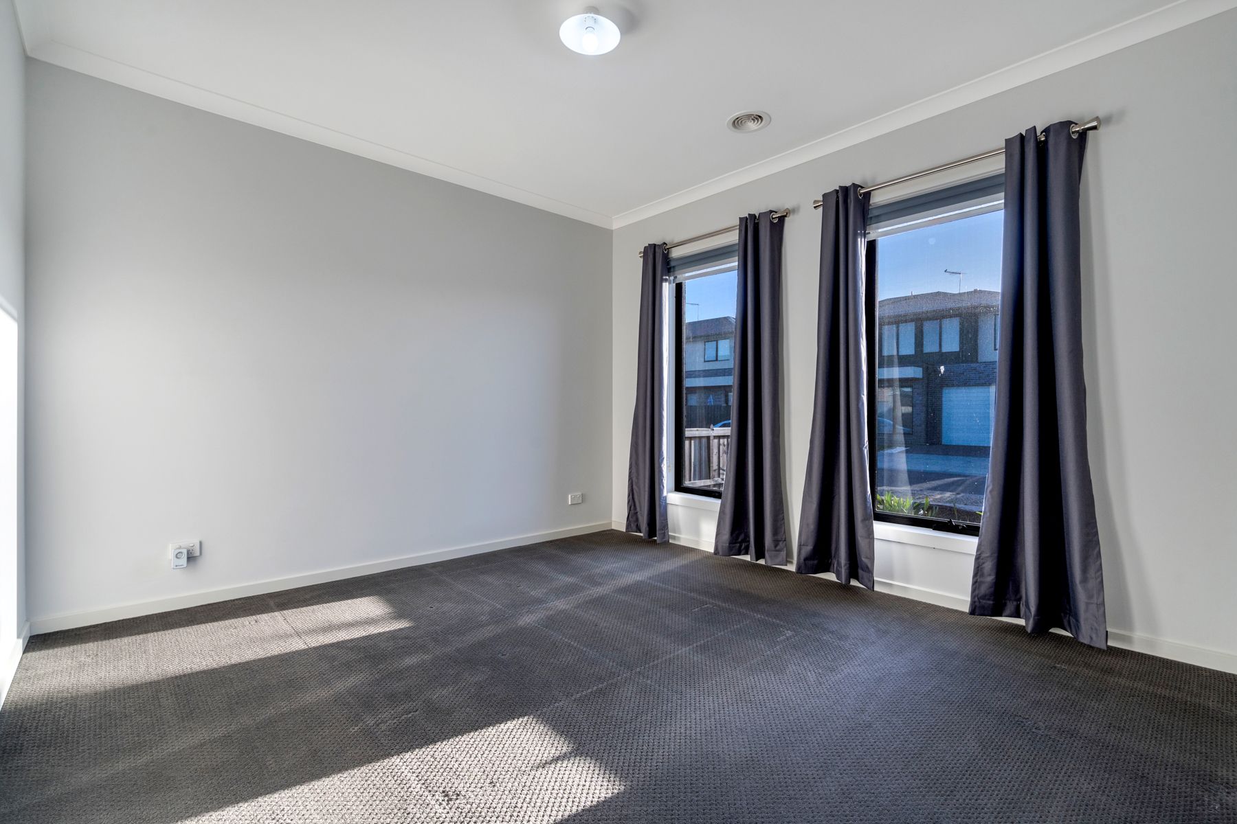 6 Feodora Street — photo 17 of 20