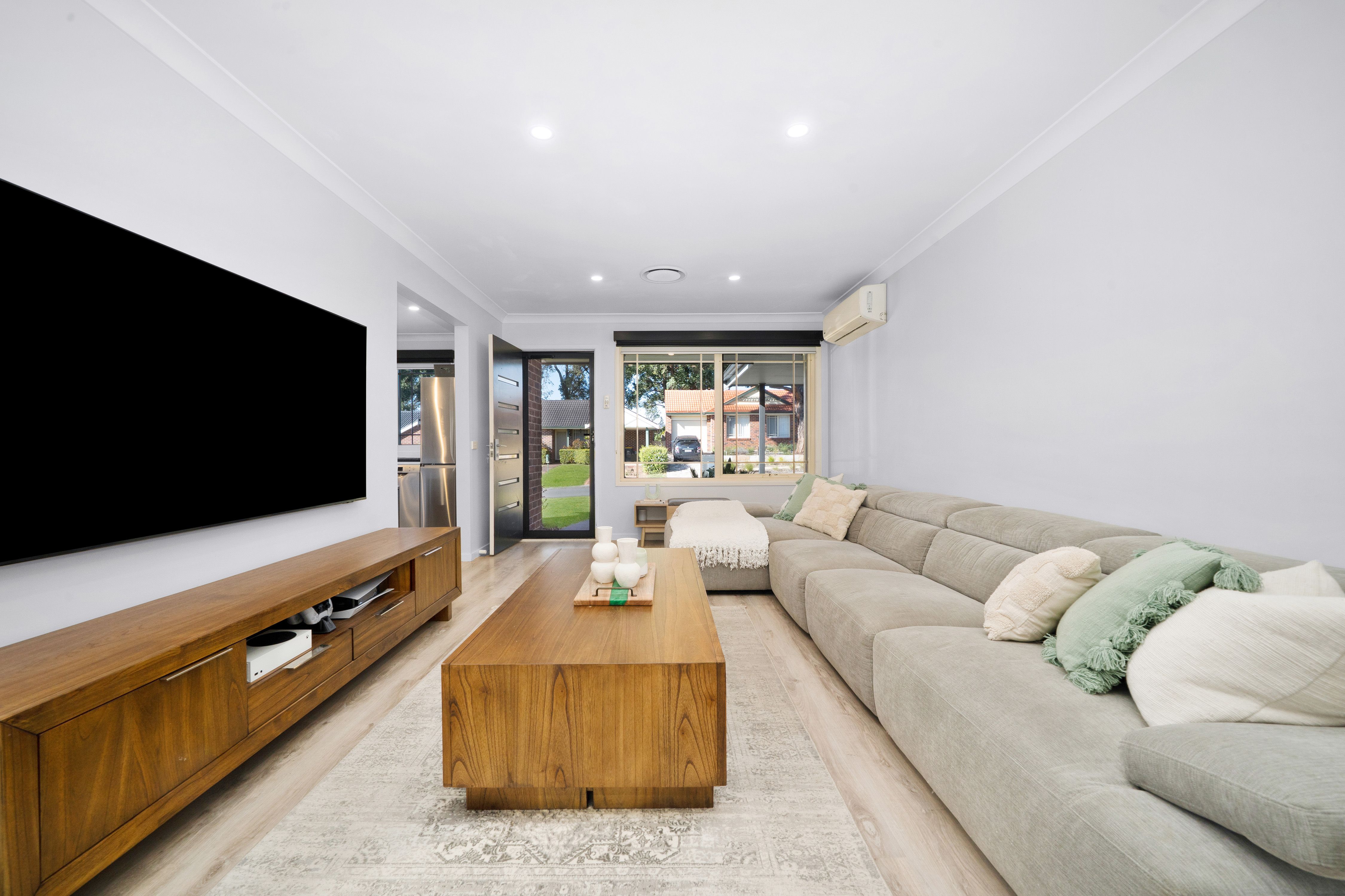 35 Harwood Circuit, Glenmore Park, NSW 2745