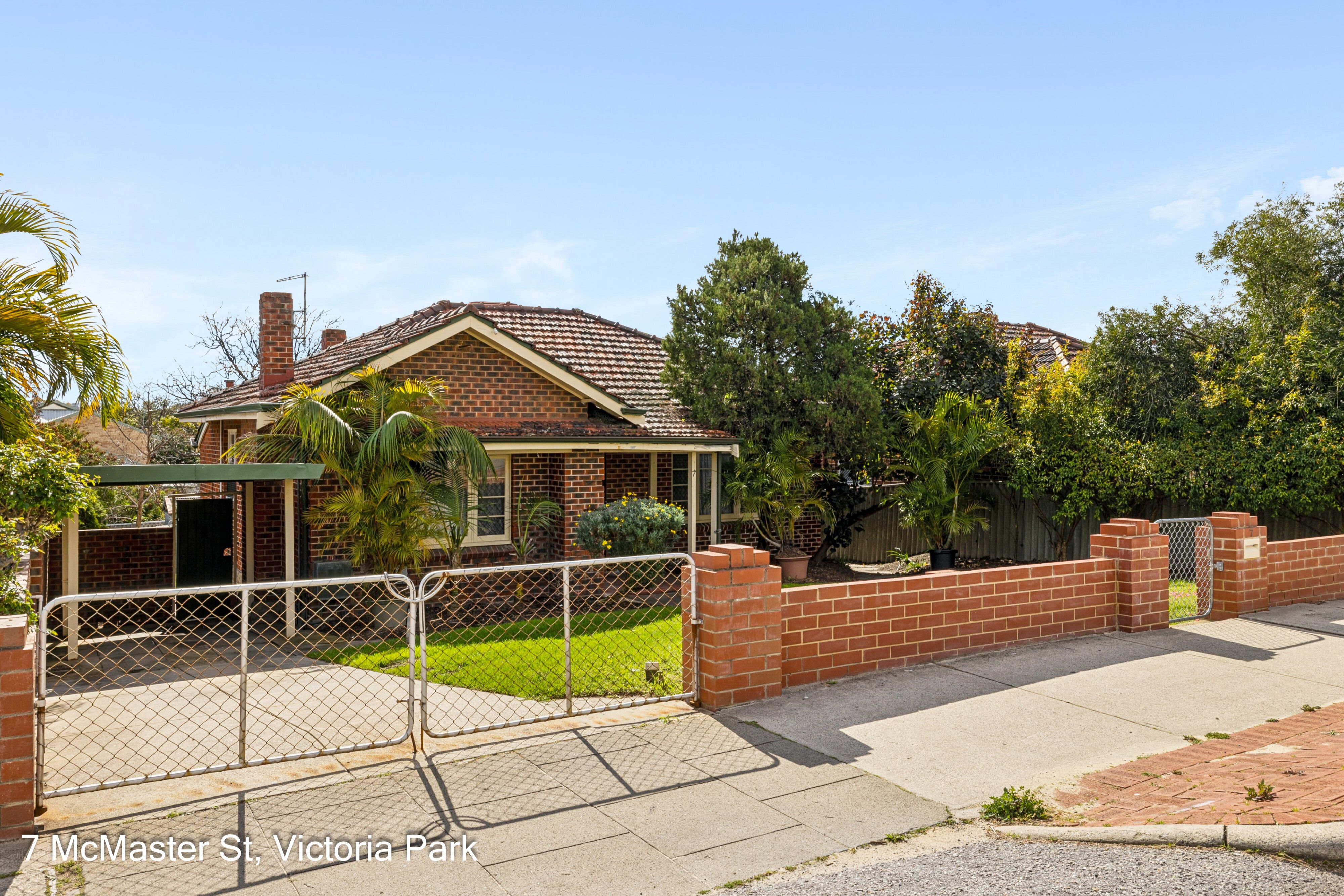 7 & 9 McMaster Street — photo 4 of 30