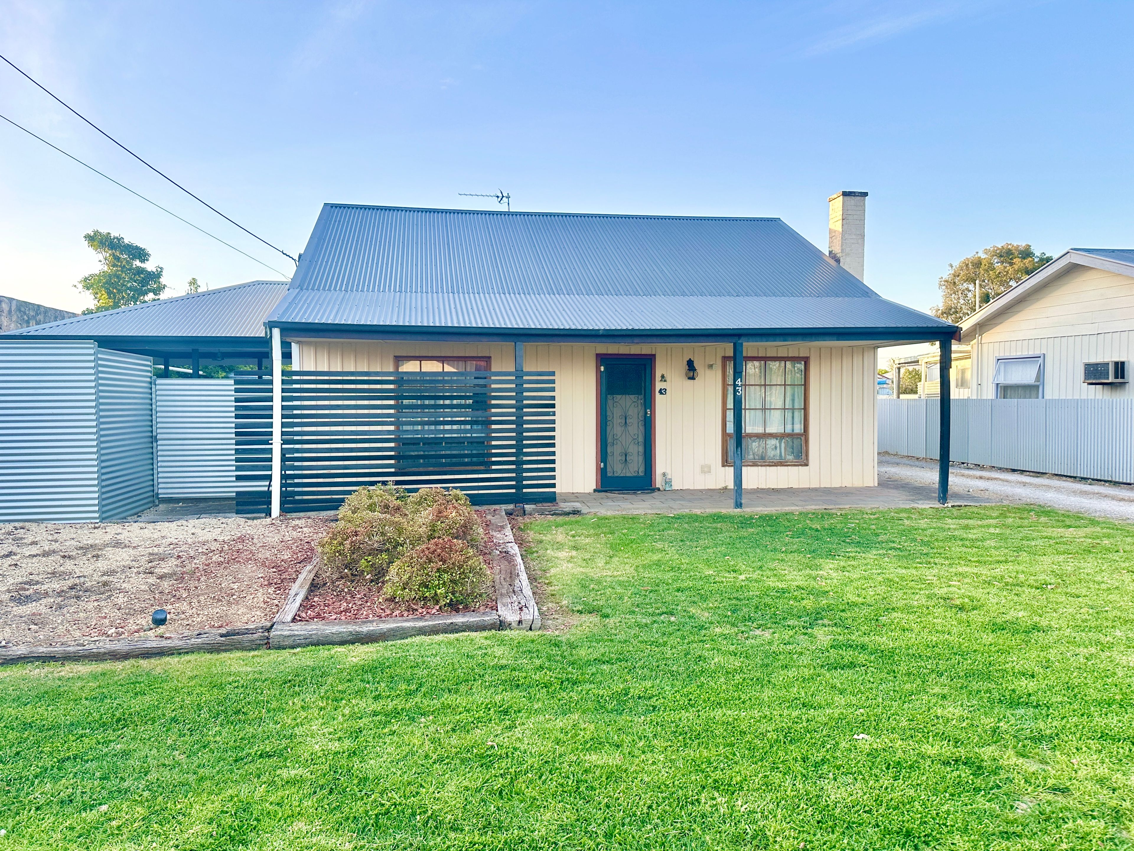 43 Dunn Street