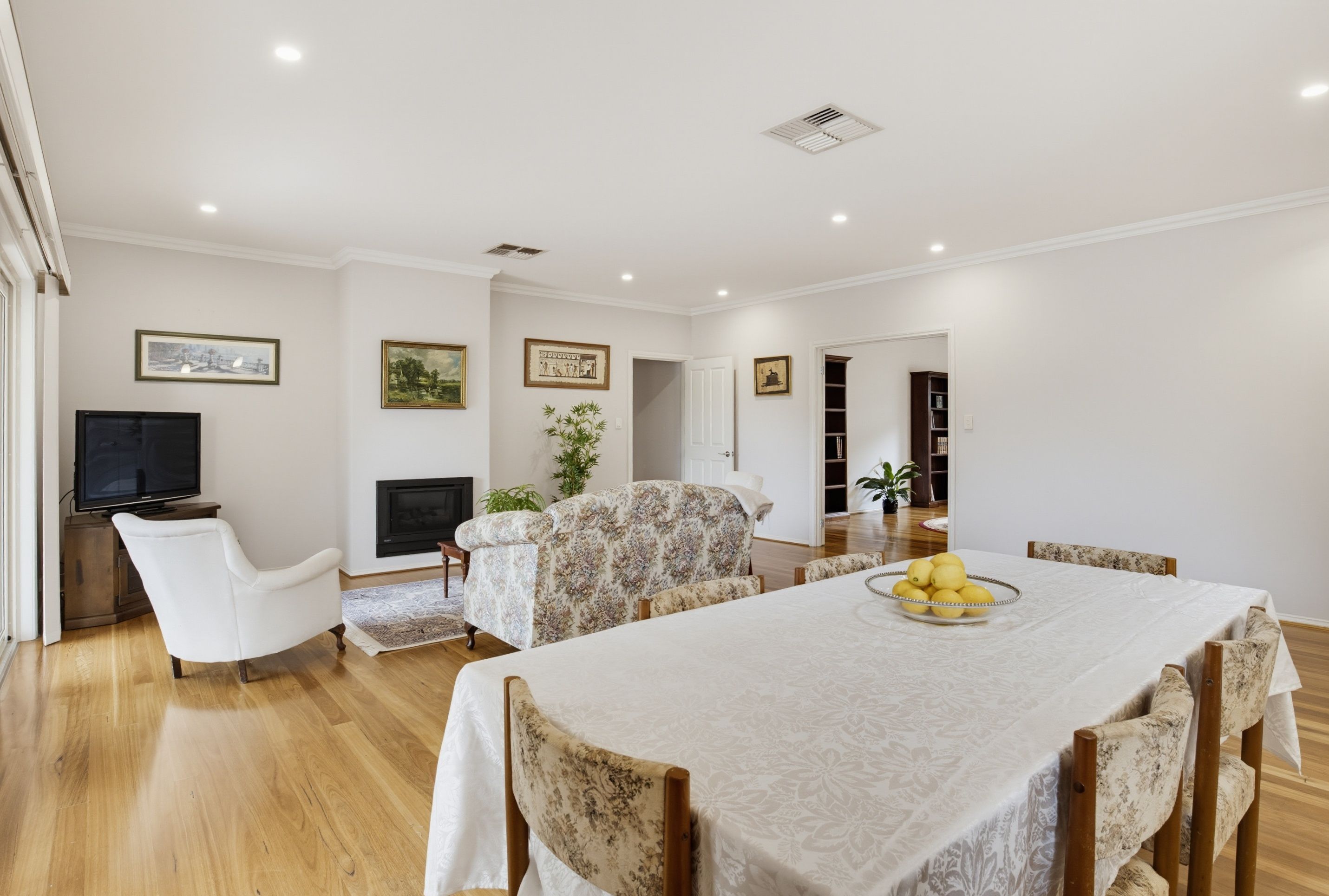 15 Norman Avenue — photo 7 of 30