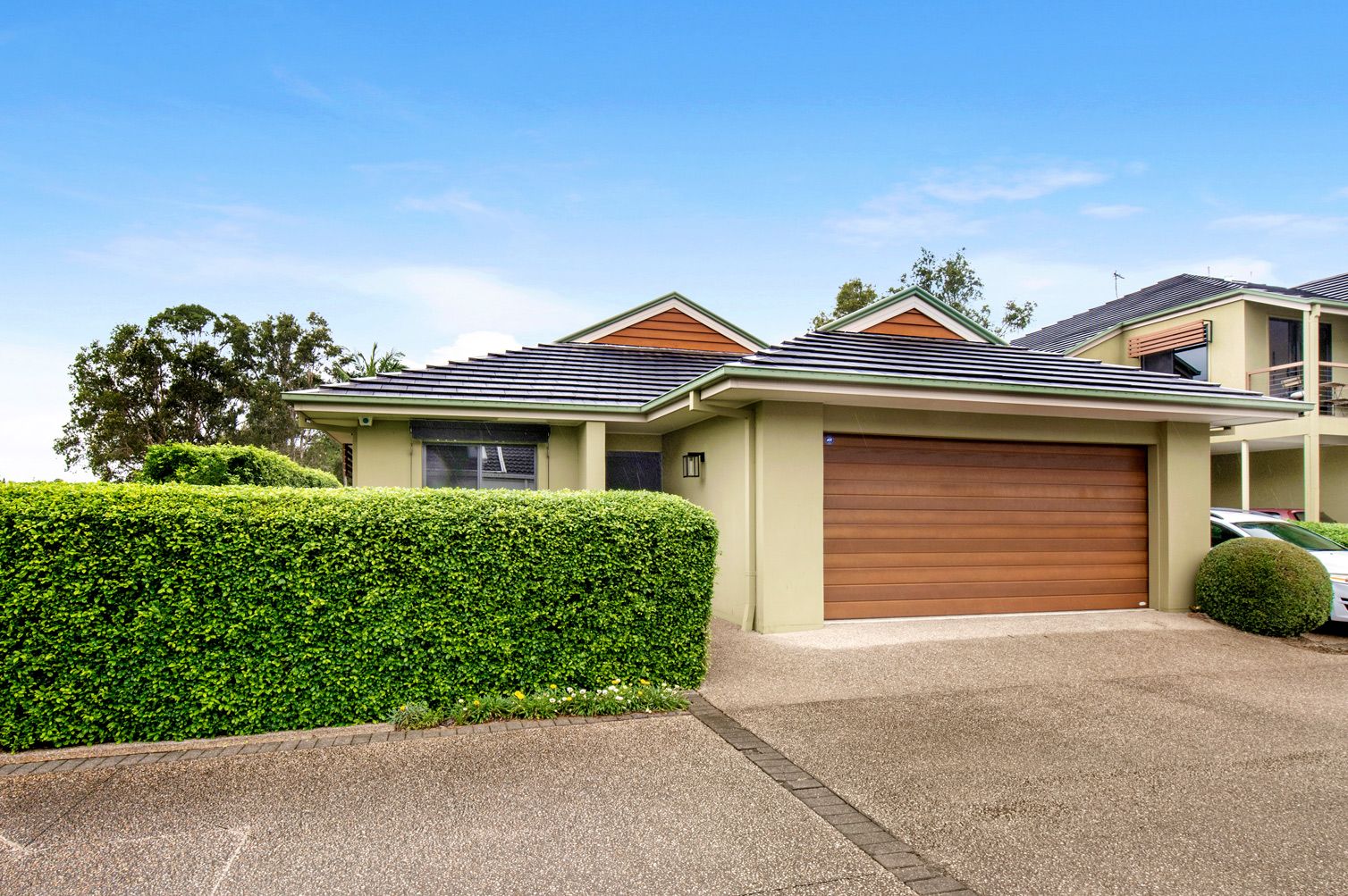 431 Oxley Drive, Runaway Bay QLD 4216