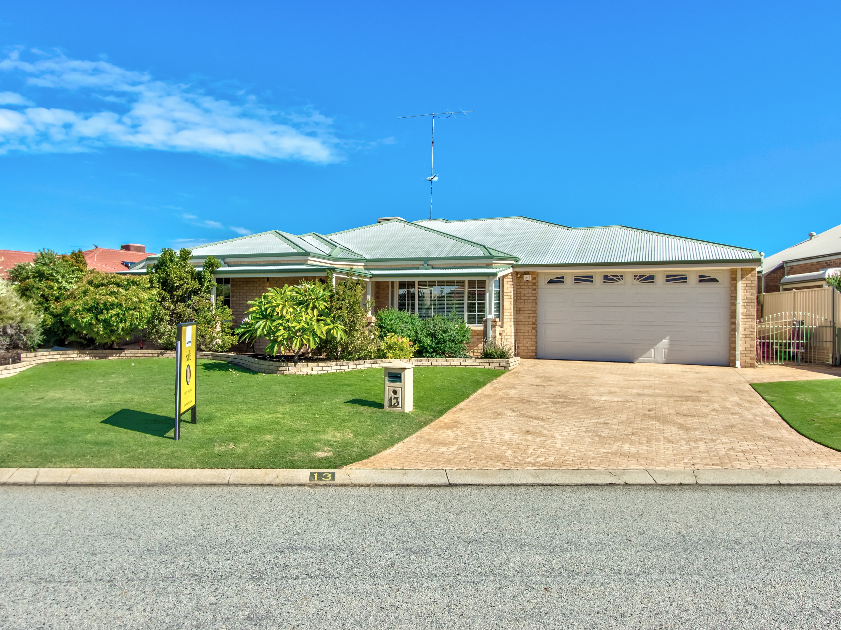 13 Rochefort Rtt, Port Kennedy, WA 6172