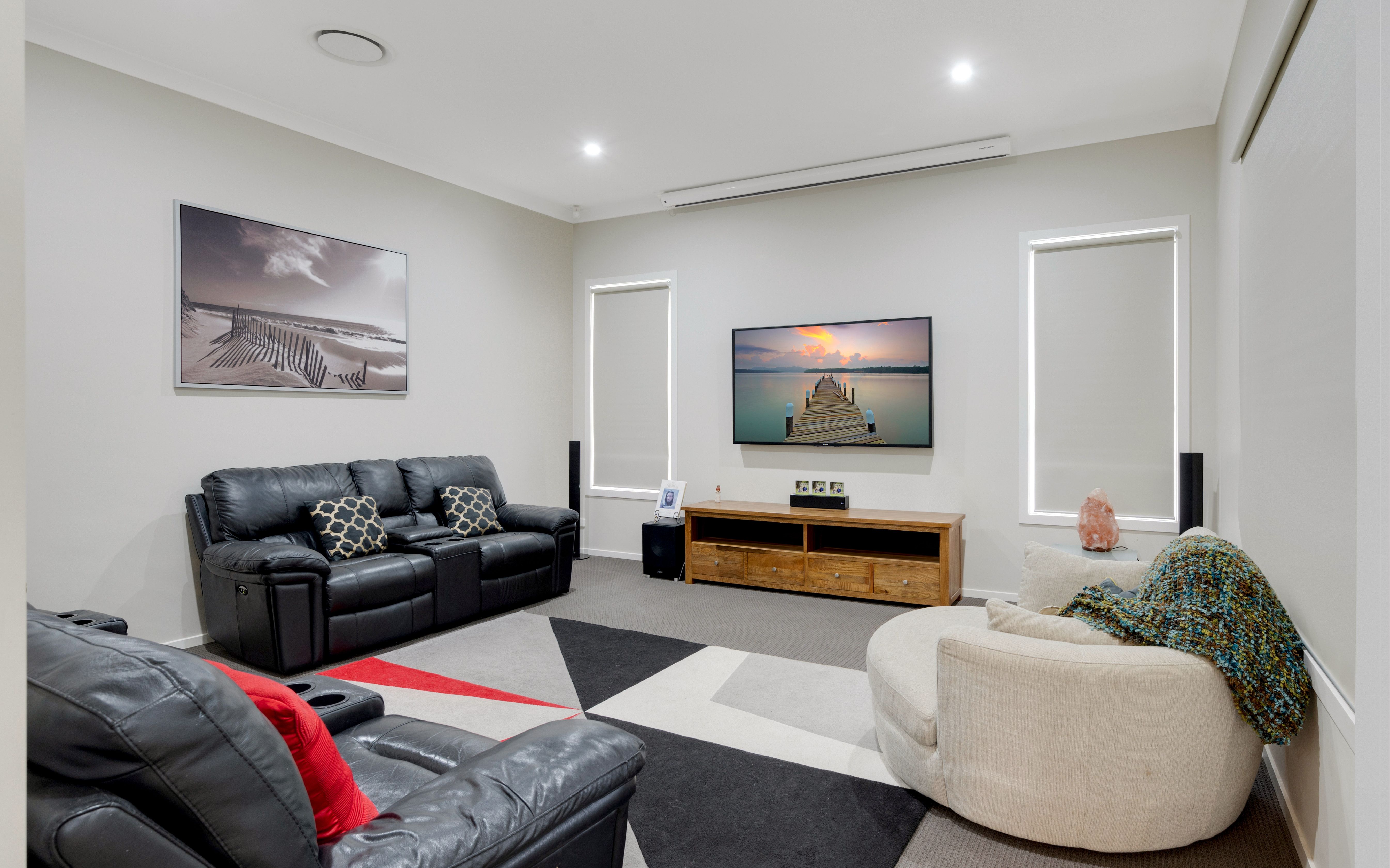 8 Pinnacle Ridge, Glenmore Park, NSW 2745
