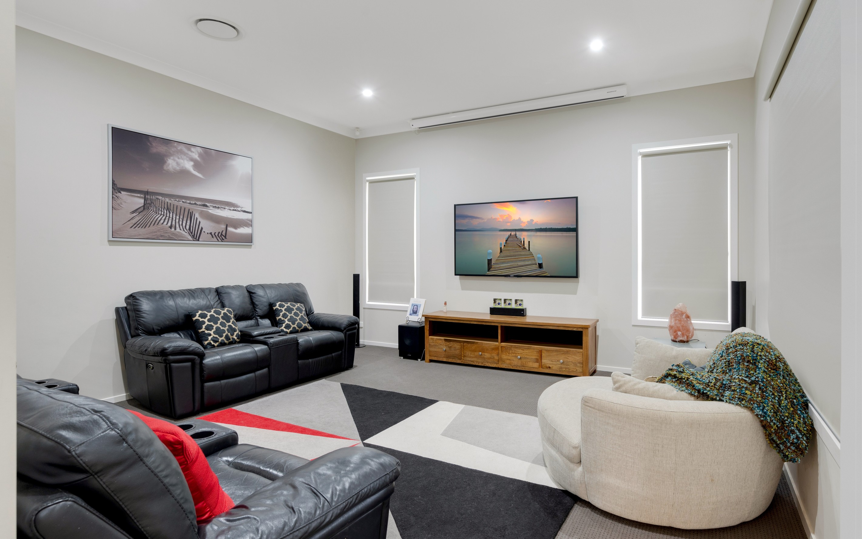 8 Pinnacle Ridge, Glenmore Park, NSW 2745