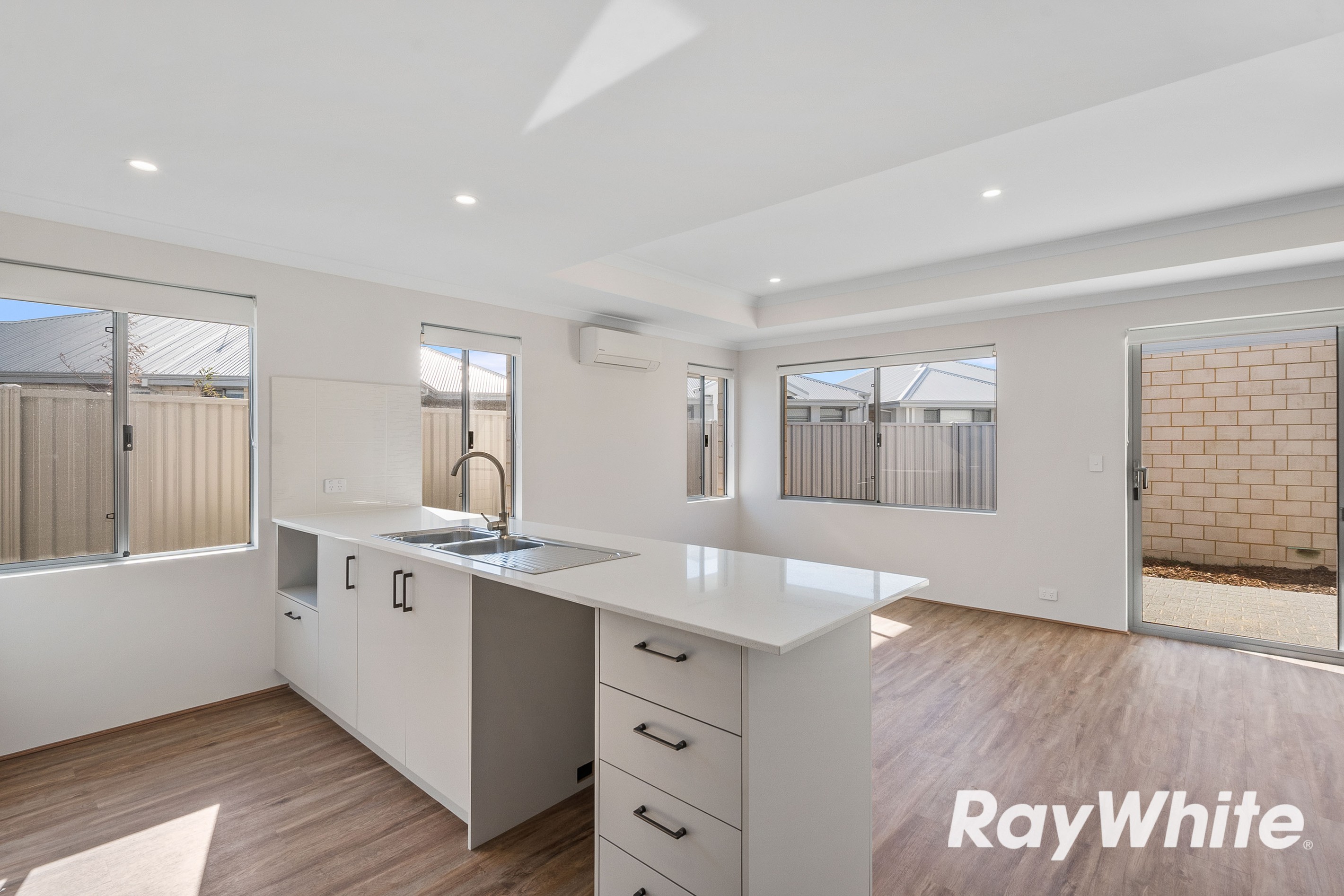 1/5 Glenayle Road, Golden Bay, WA 6174