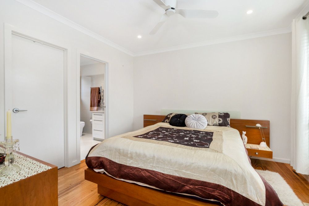 2/41 Lynn Drive, Ferntree Gully, VIC 3156