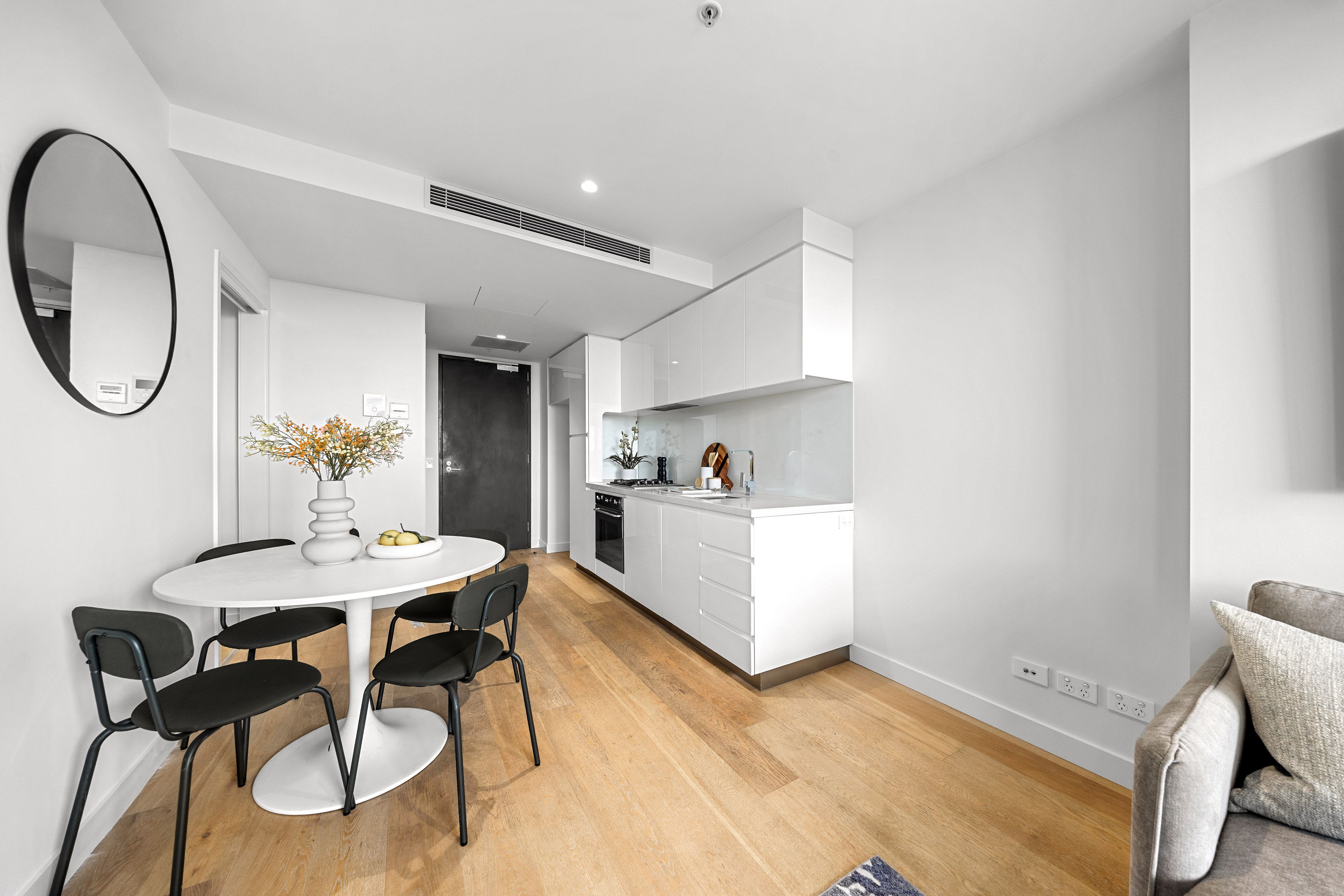 2407E/42 Balston Street — photo 9 of 17
