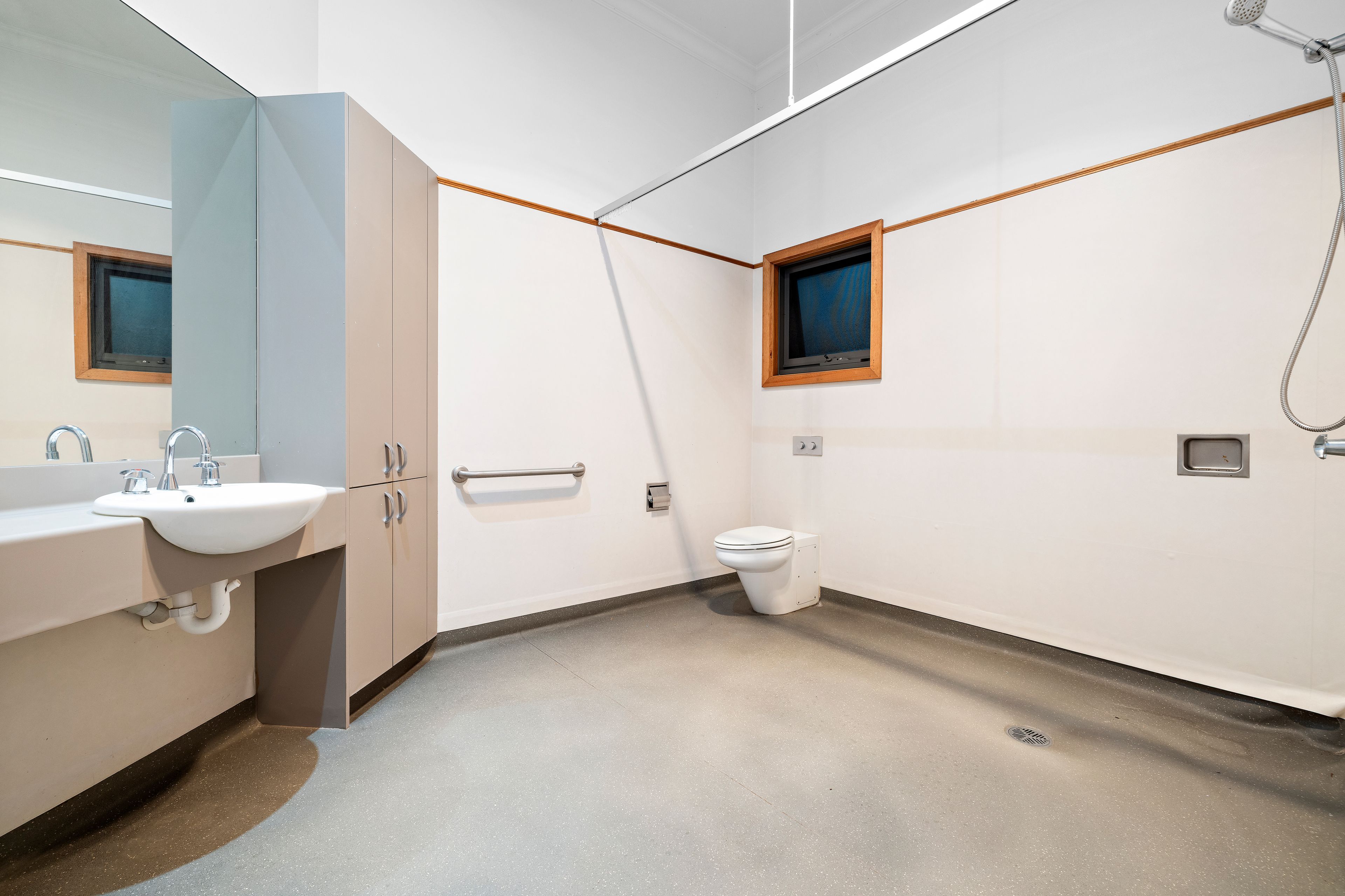 2-4 Willison Street — photo 10 of 20
