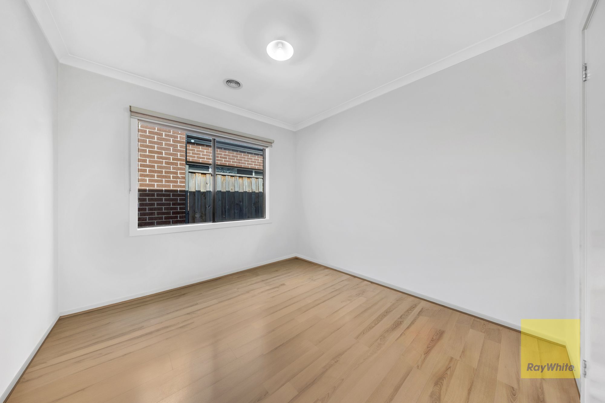 3 Schiller Street — photo 6 of 16