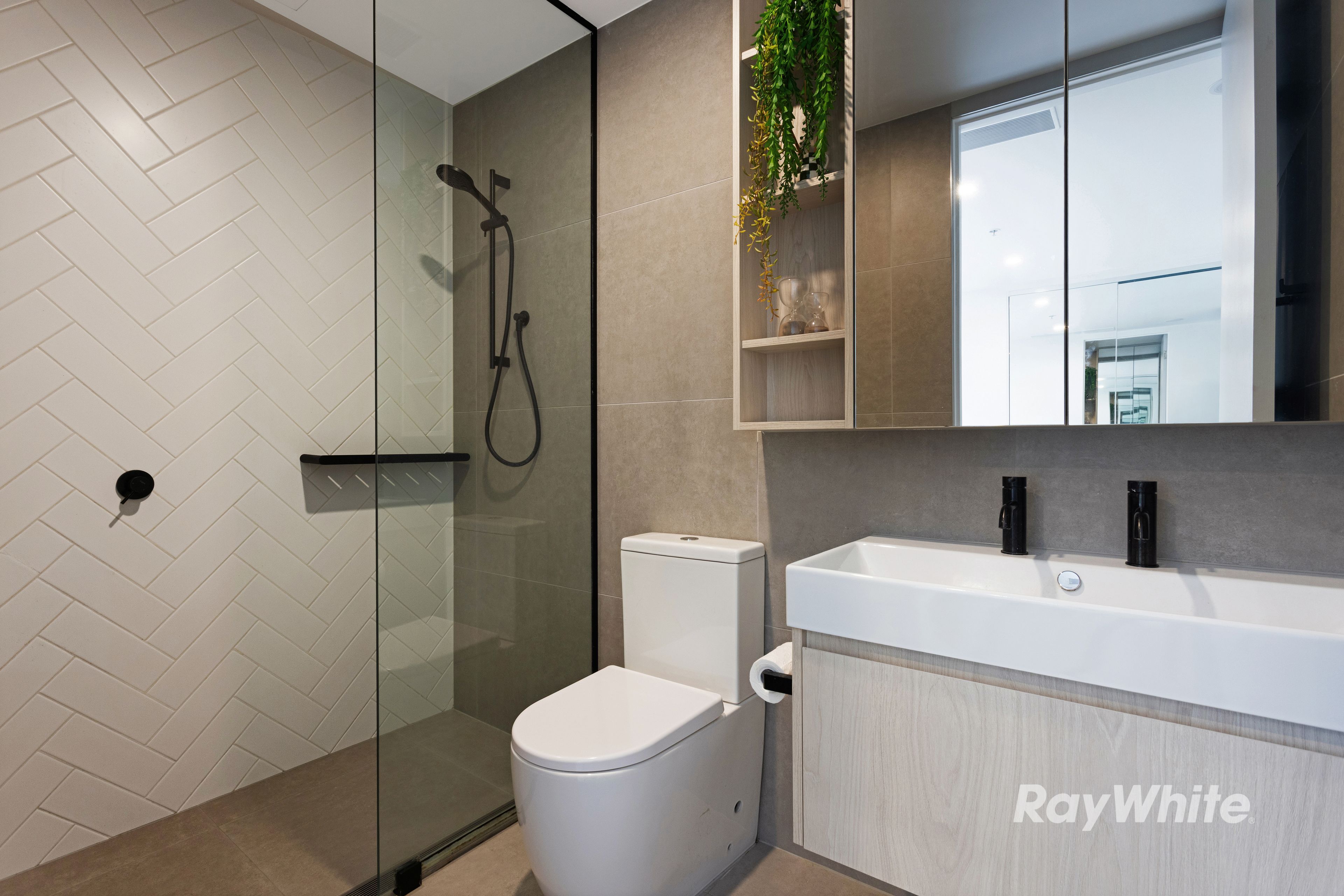 221/1242 Glen Huntly Road — photo 4 of 10
