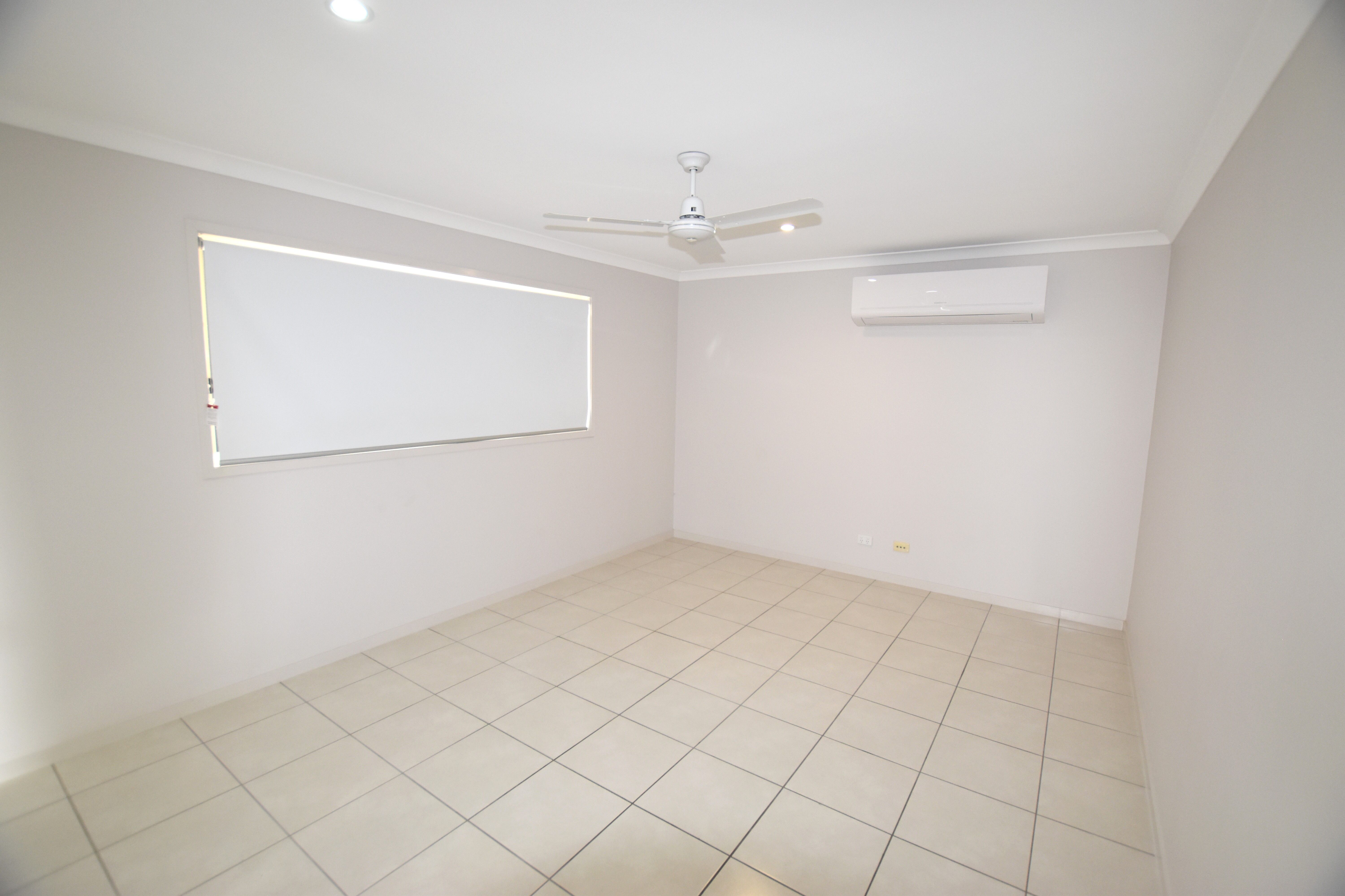 2 Namadgi Terrace, New Auckland, QLD 4680