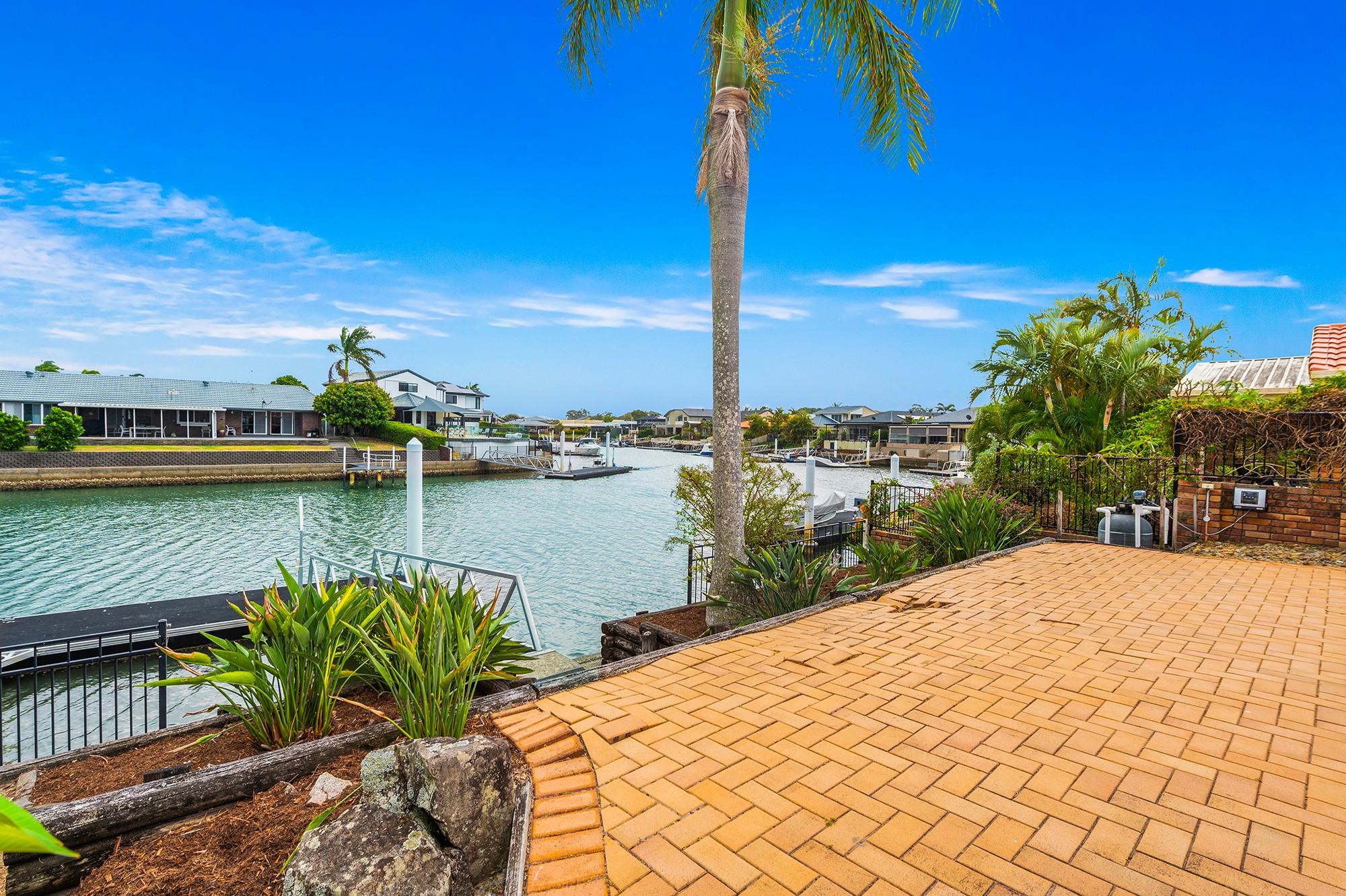14 Pebble Beach Drive, Runaway Bay, QLD 4216