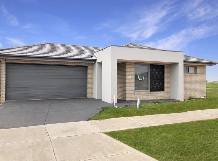17 Serengeti Drive, BONNIE BROOK, VIC 3335
