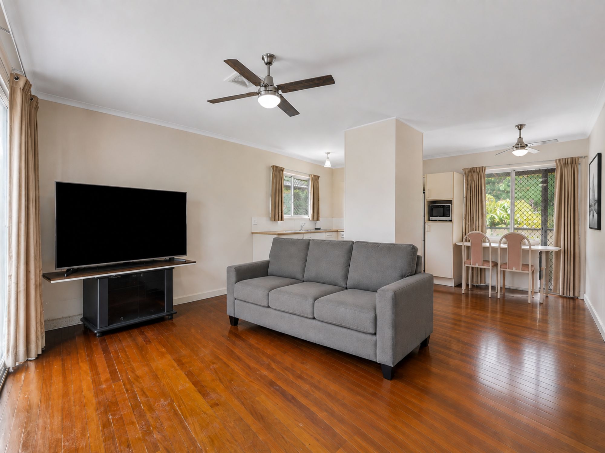 9 Andrew Street — photo 3 of 15