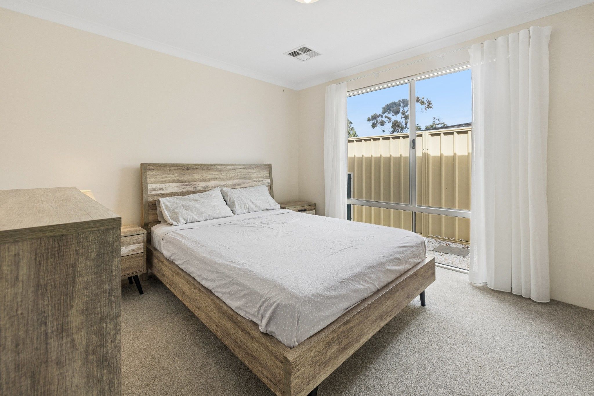 92A Jubilee Street — photo 4 of 30