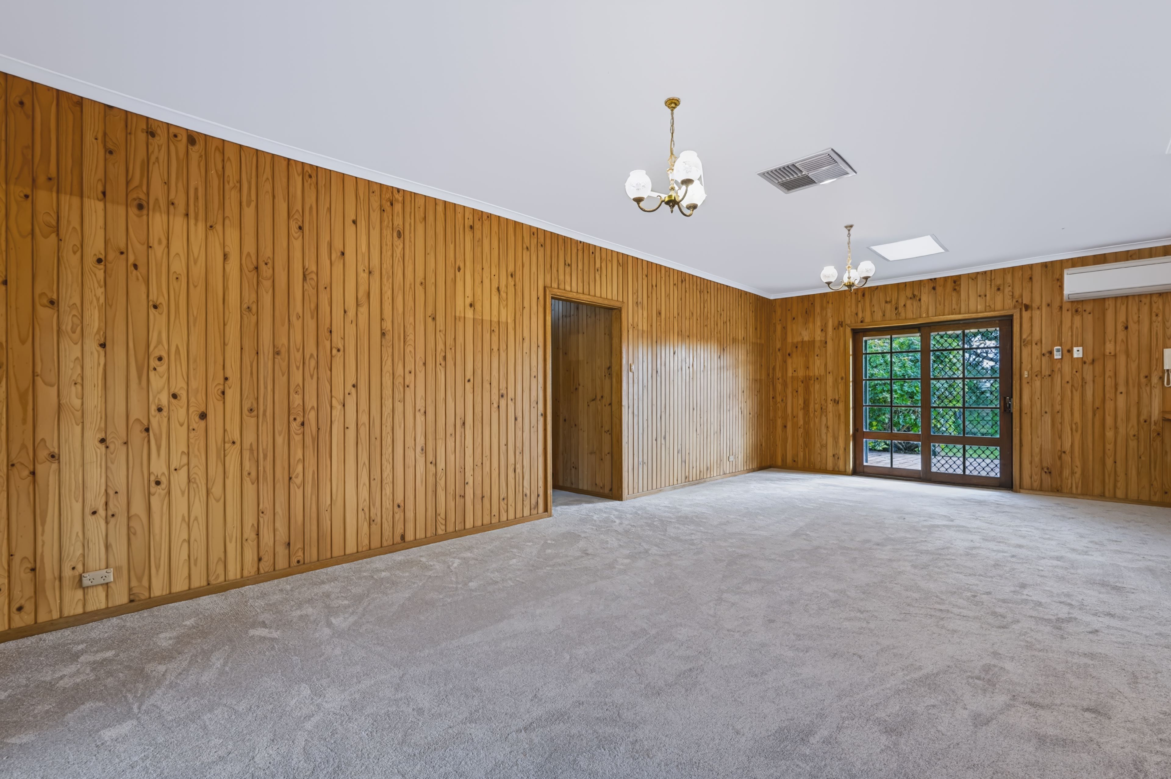 98 Green Valley Drive — photo 9 of 27