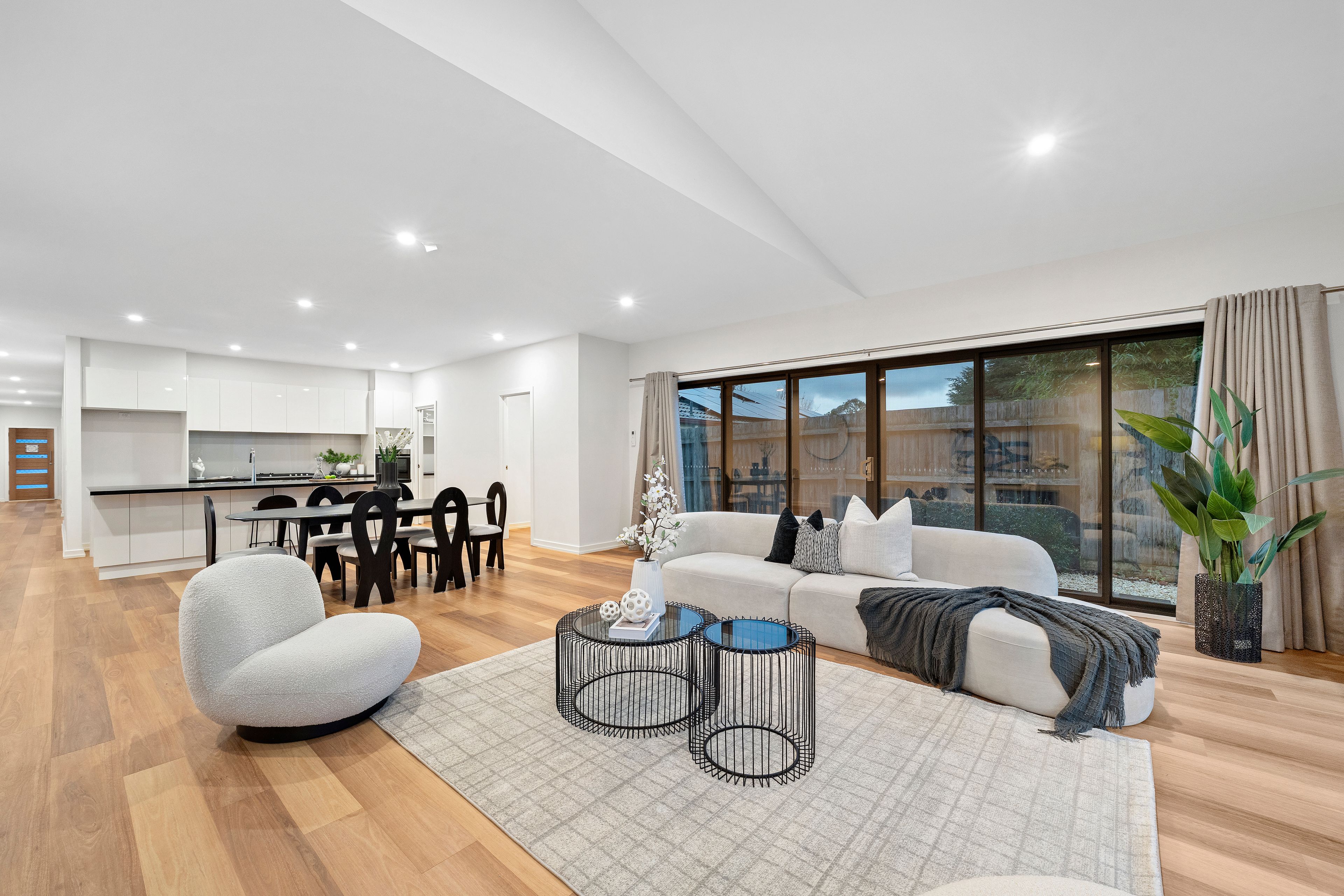 102b Stud Road, Wantirna, VIC 3152