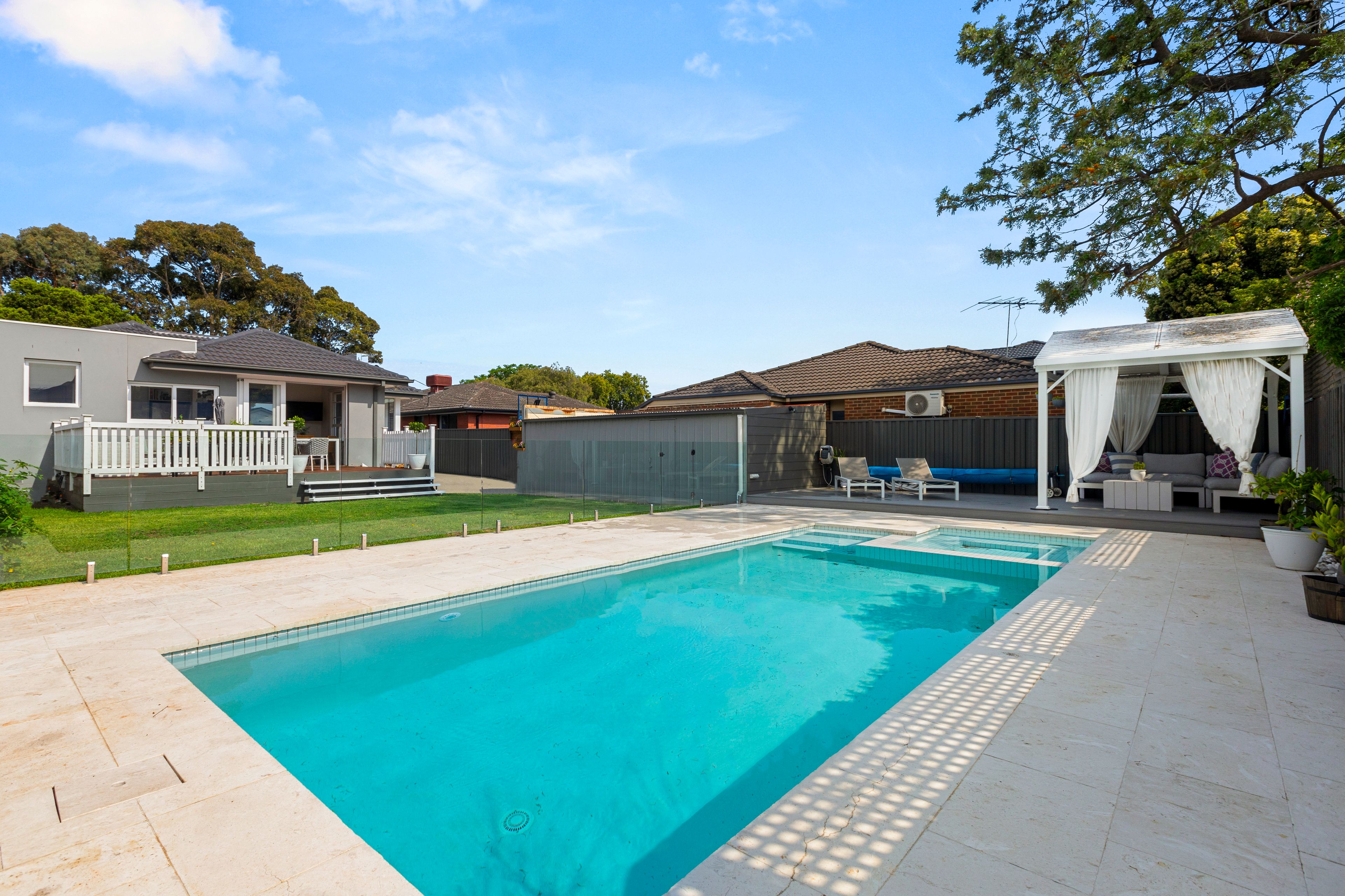 4 Leon Street, Cheltenham, VIC 3192