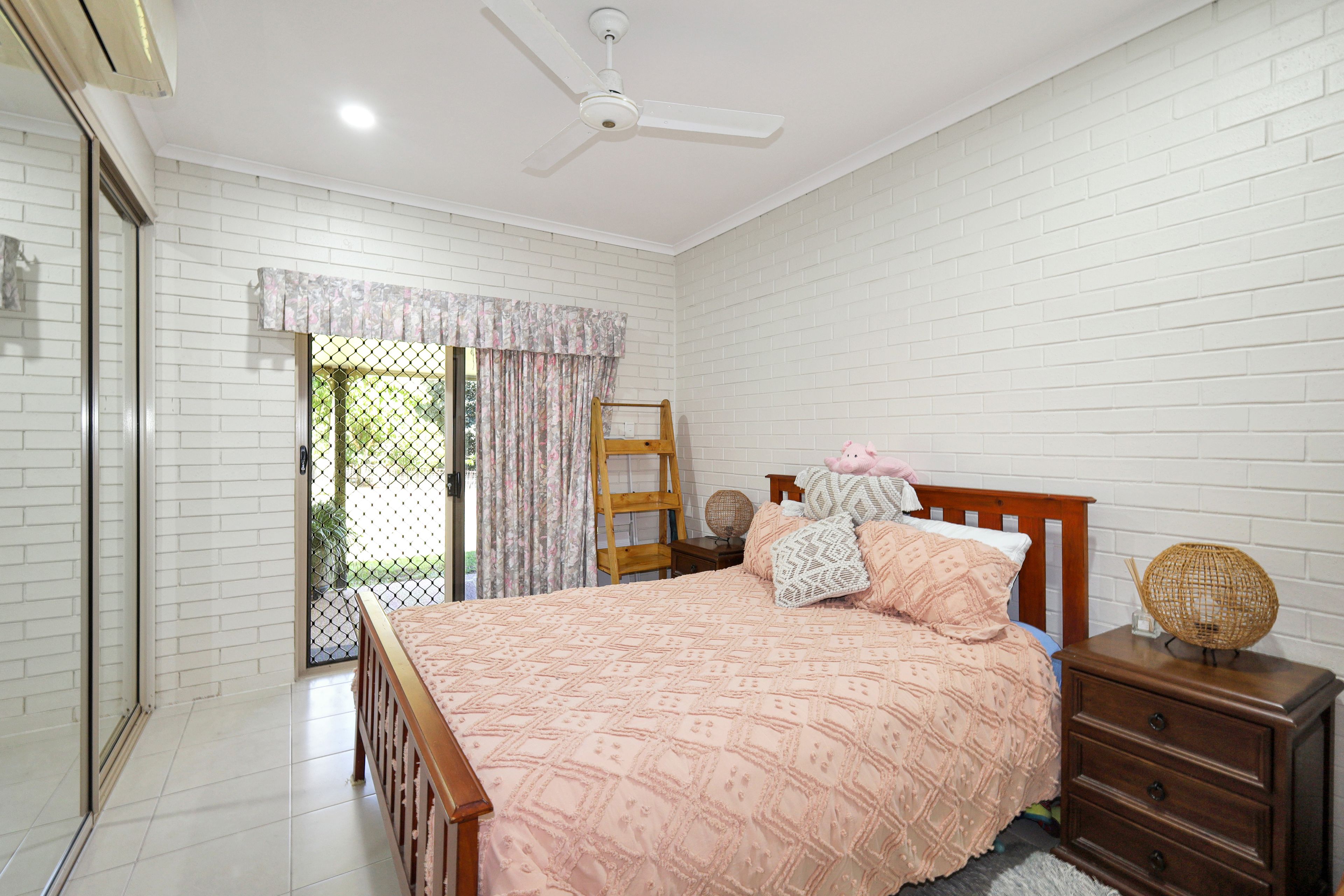 139 Cliftonville Road — photo 13 of 28