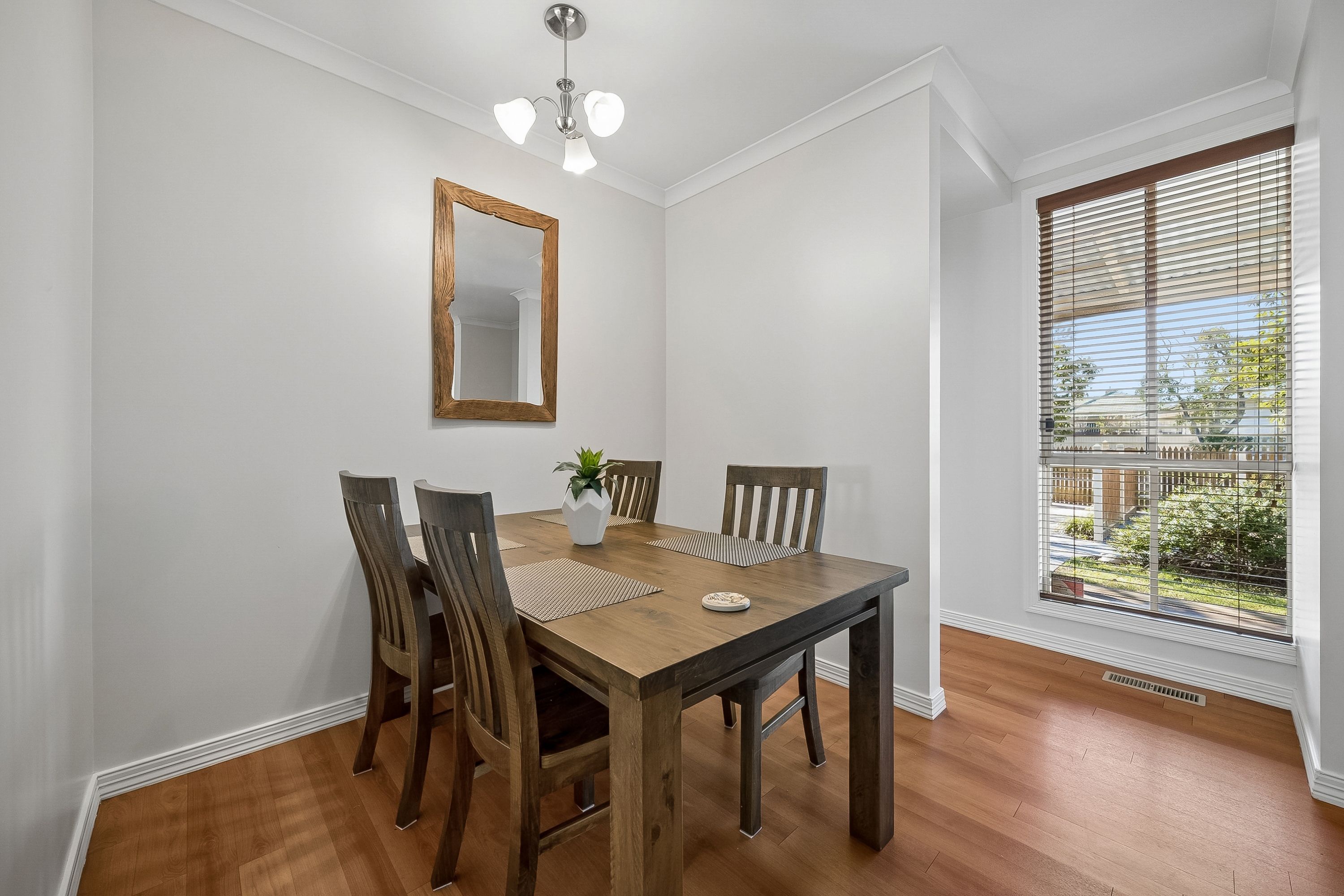 17 Mitchell Avenue — photo 6 of 15