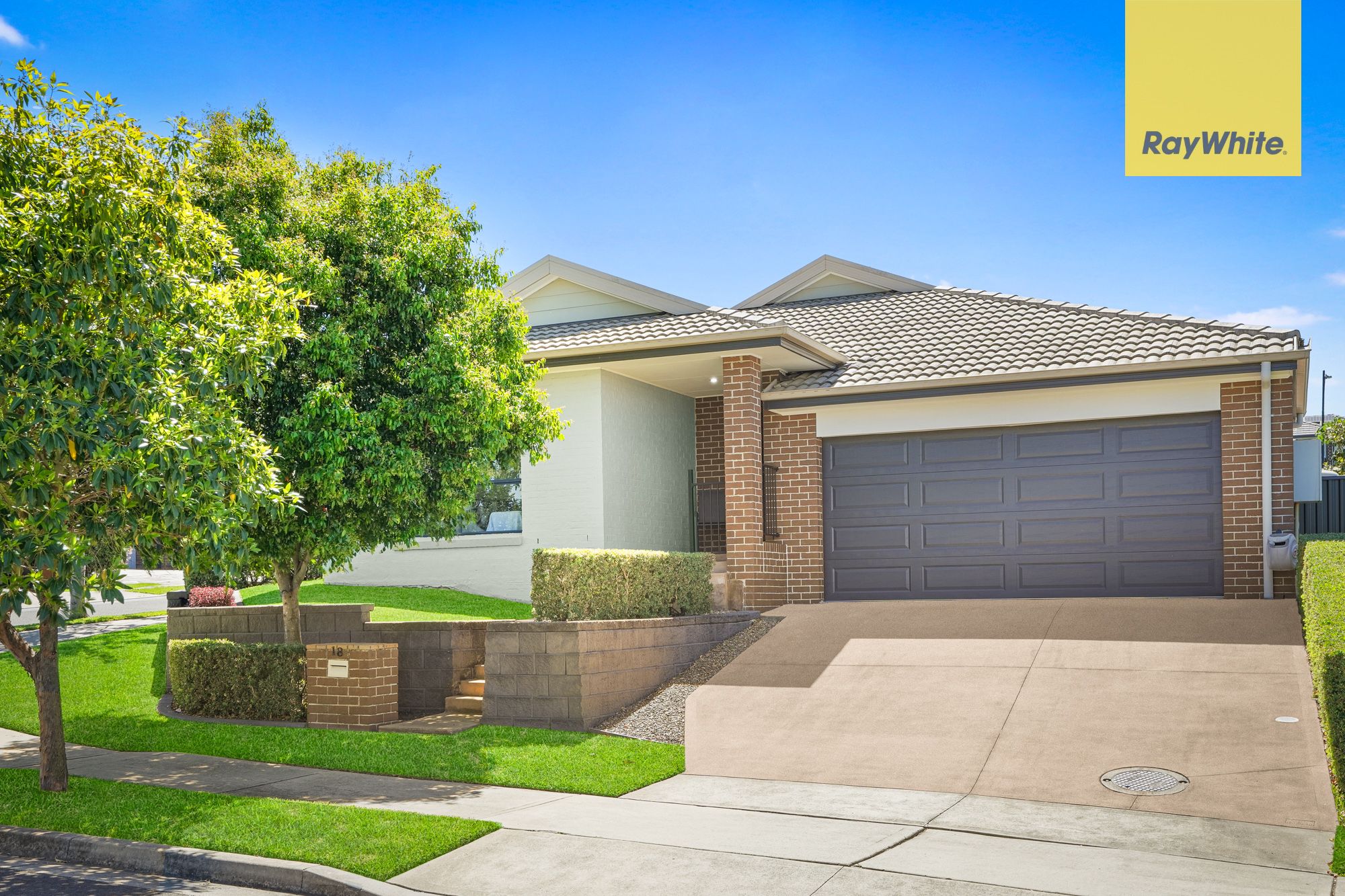 18 Server Avenue, JORDAN SPRINGS NSW 2747