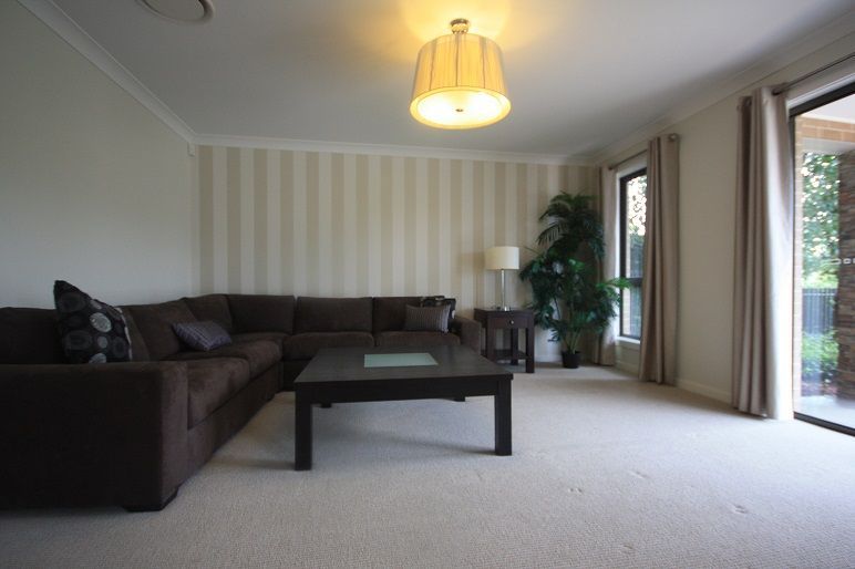 10 Halifax Way, GLEDSWOOD HILLS, NSW 2557