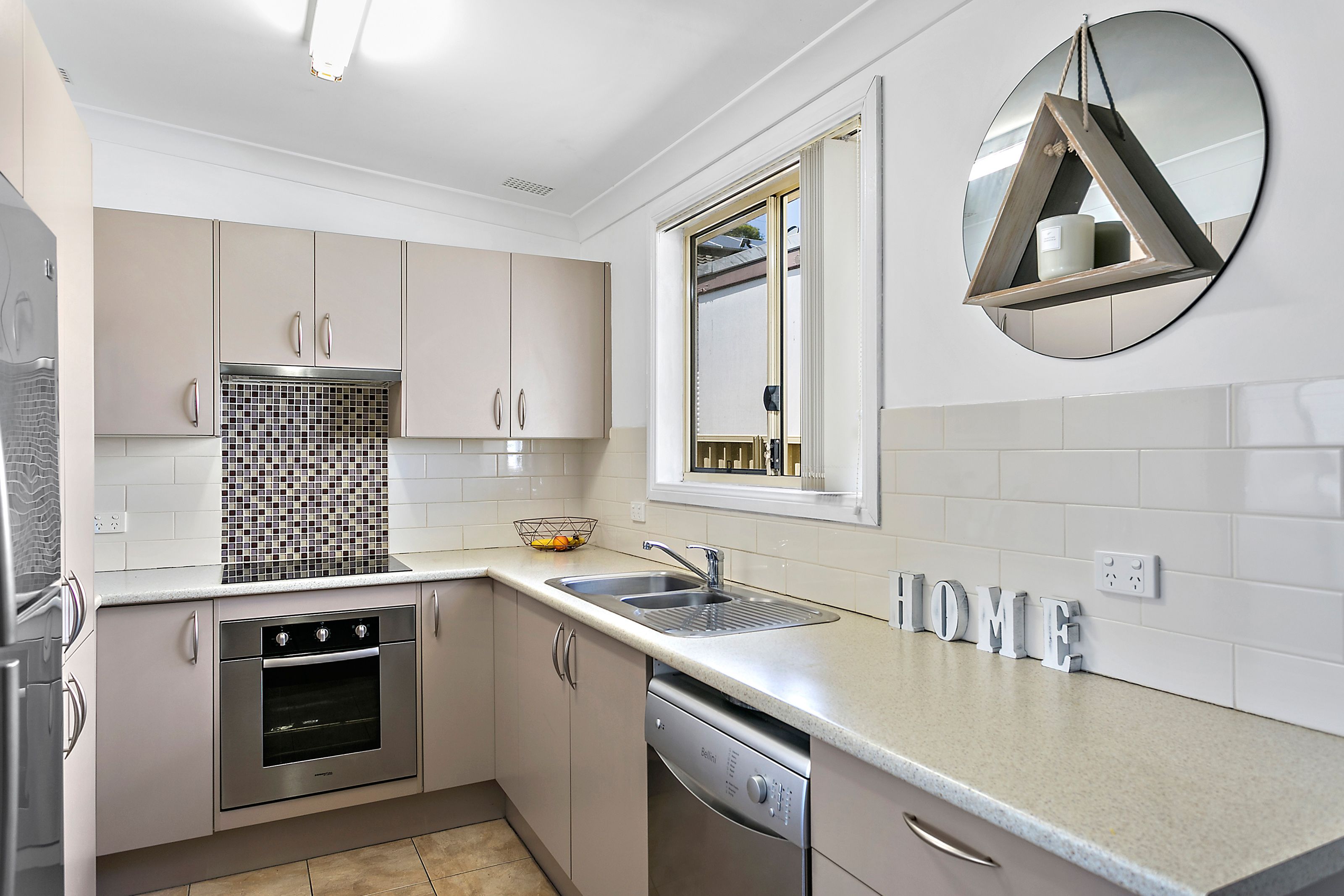 7 Gordon Avenue, Oak Flats, NSW 2529