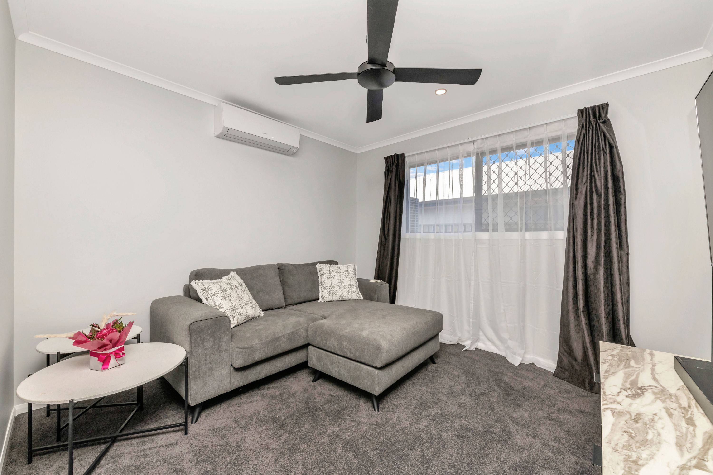 1 Paradise Court, Mount Louisa, QLD 4814