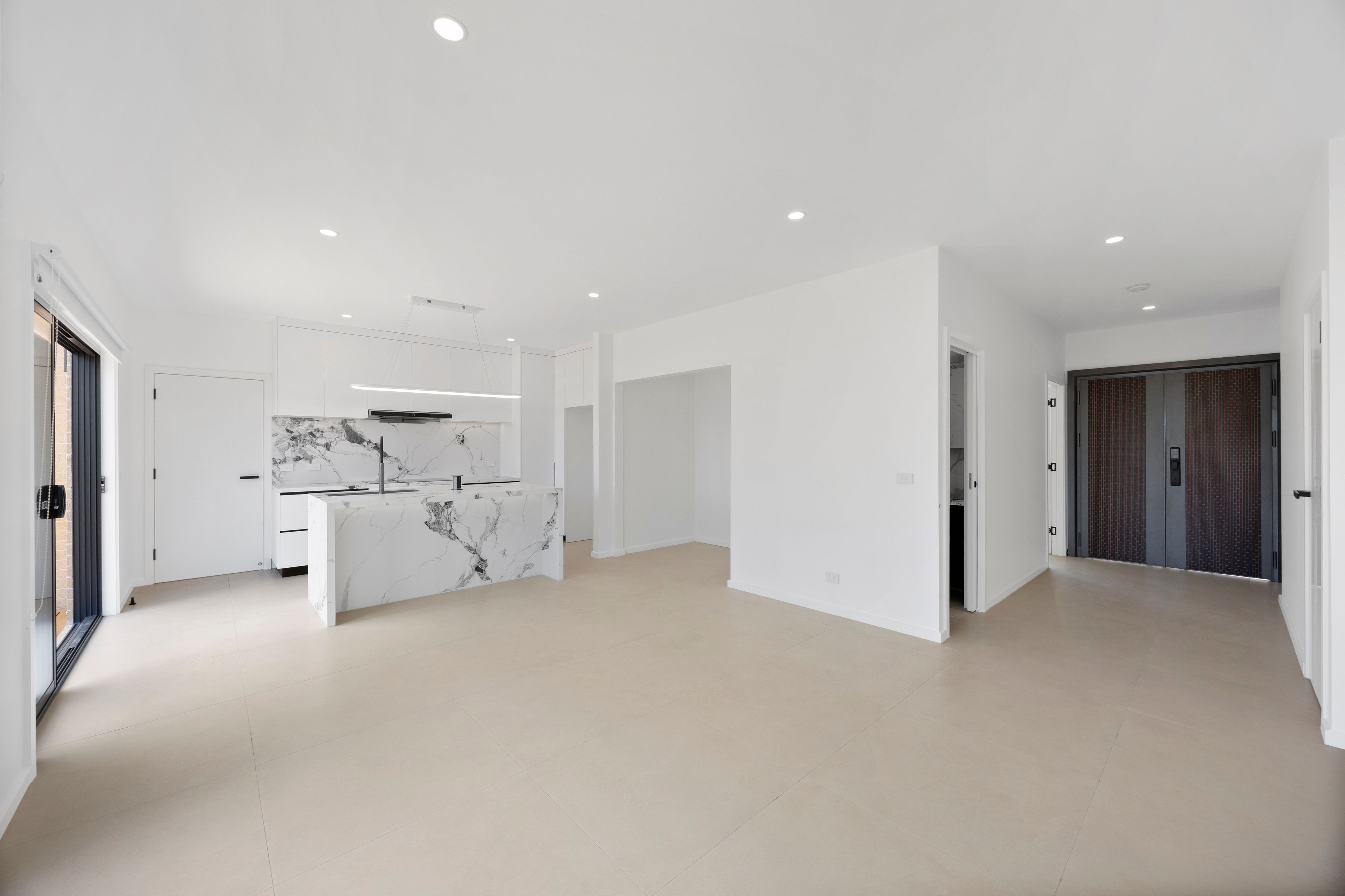 2/17 Glen Dhu Road — photo 4 of 16
