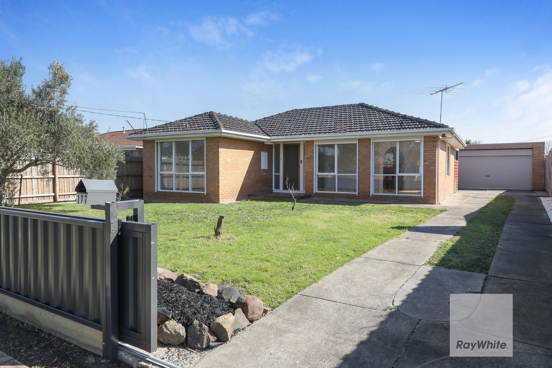 177 Carrick Drive, Gladstone Park, VIC 3043