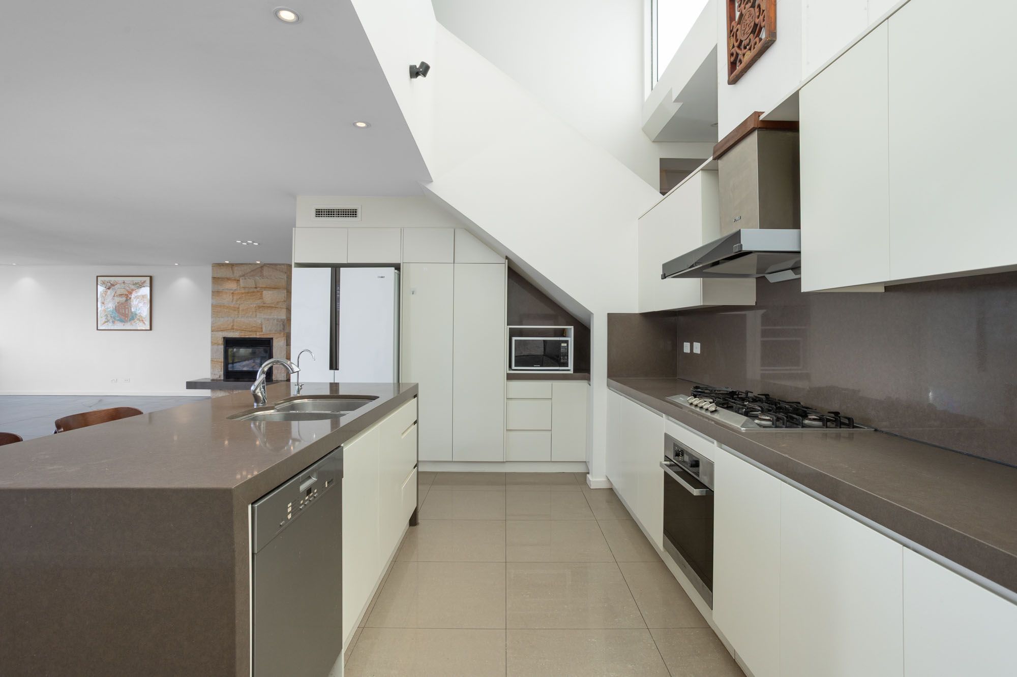 90 Cutler Road — photo 6 of 13