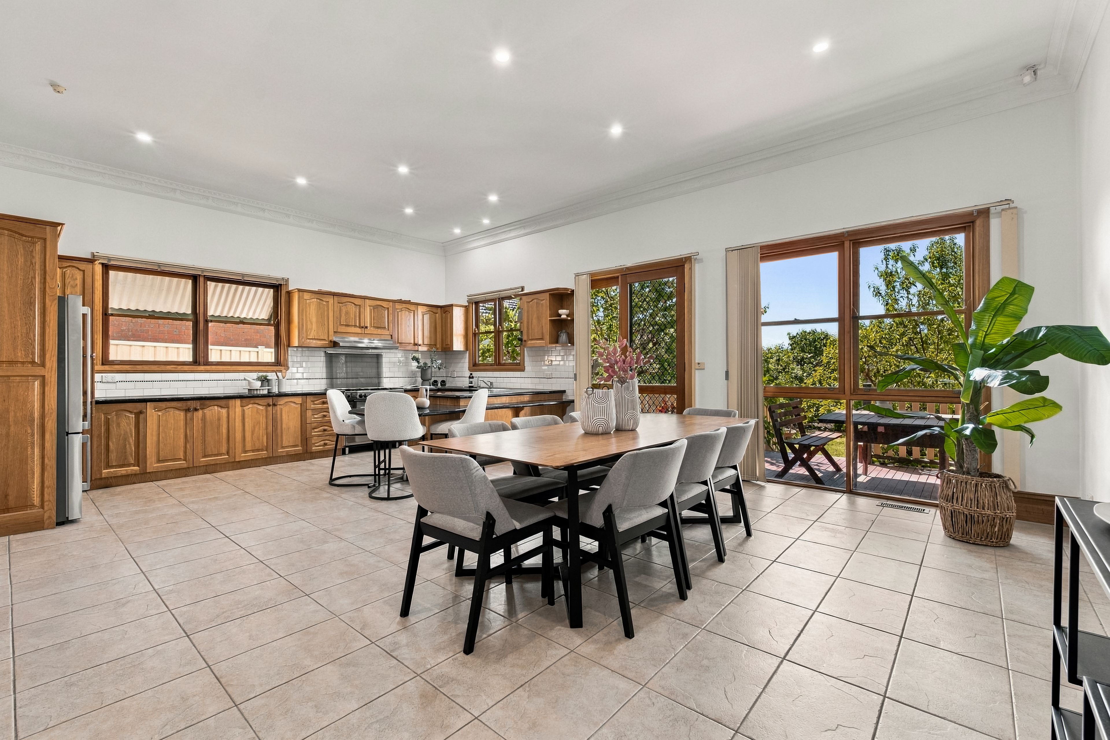 4 Bartlett Street — photo 8 of 20