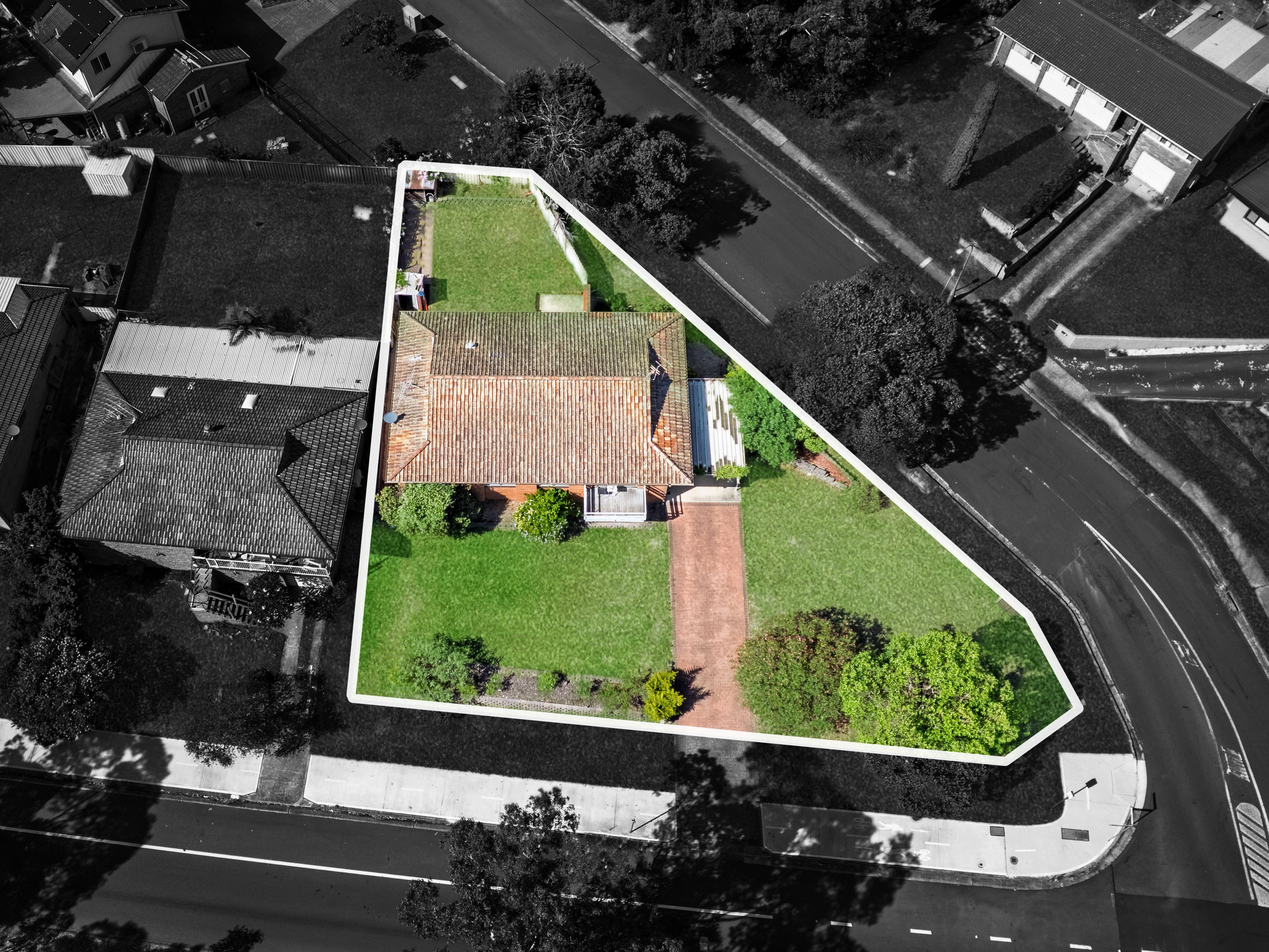 11 The Parkway, Bradbury, NSW 2560