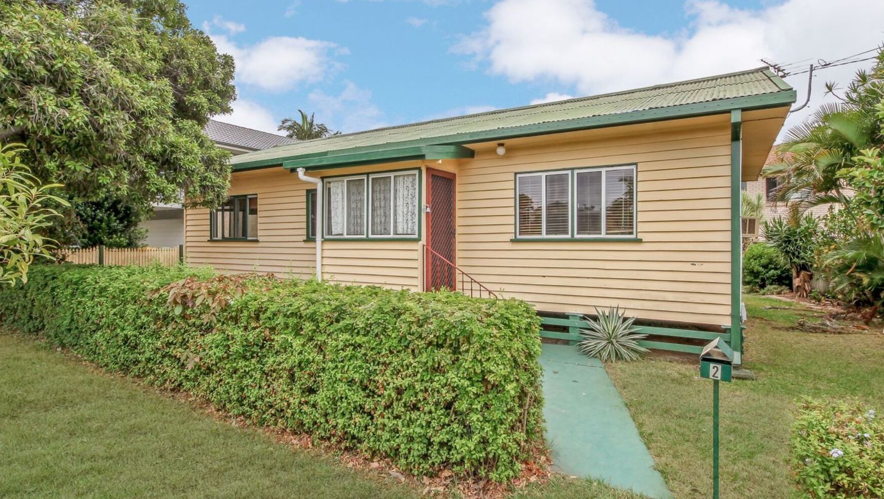 2 Herbert Street, Scarborough, QLD 4020