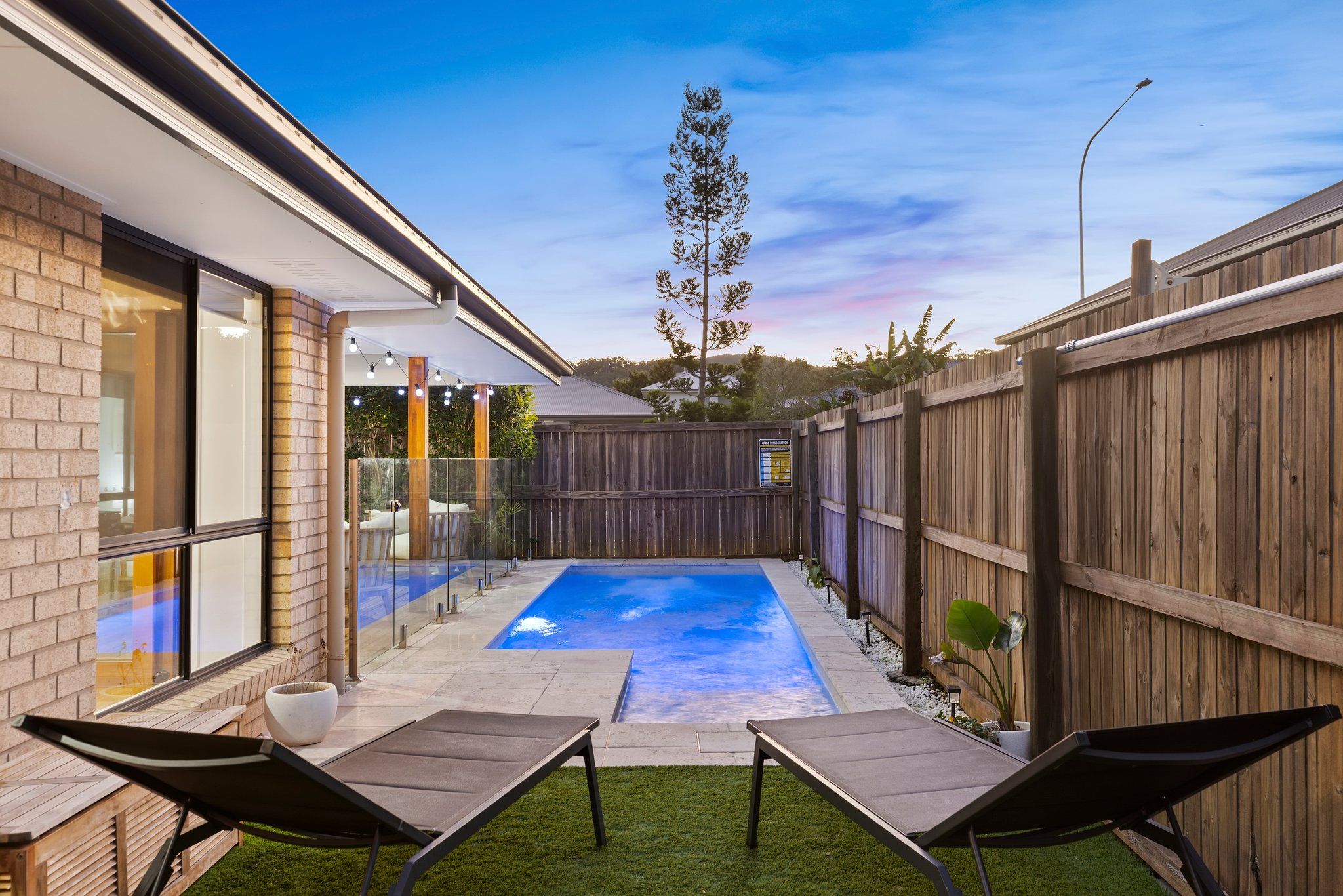 14 Lyrebird Crescent, Upper Kedron, QLD 4055