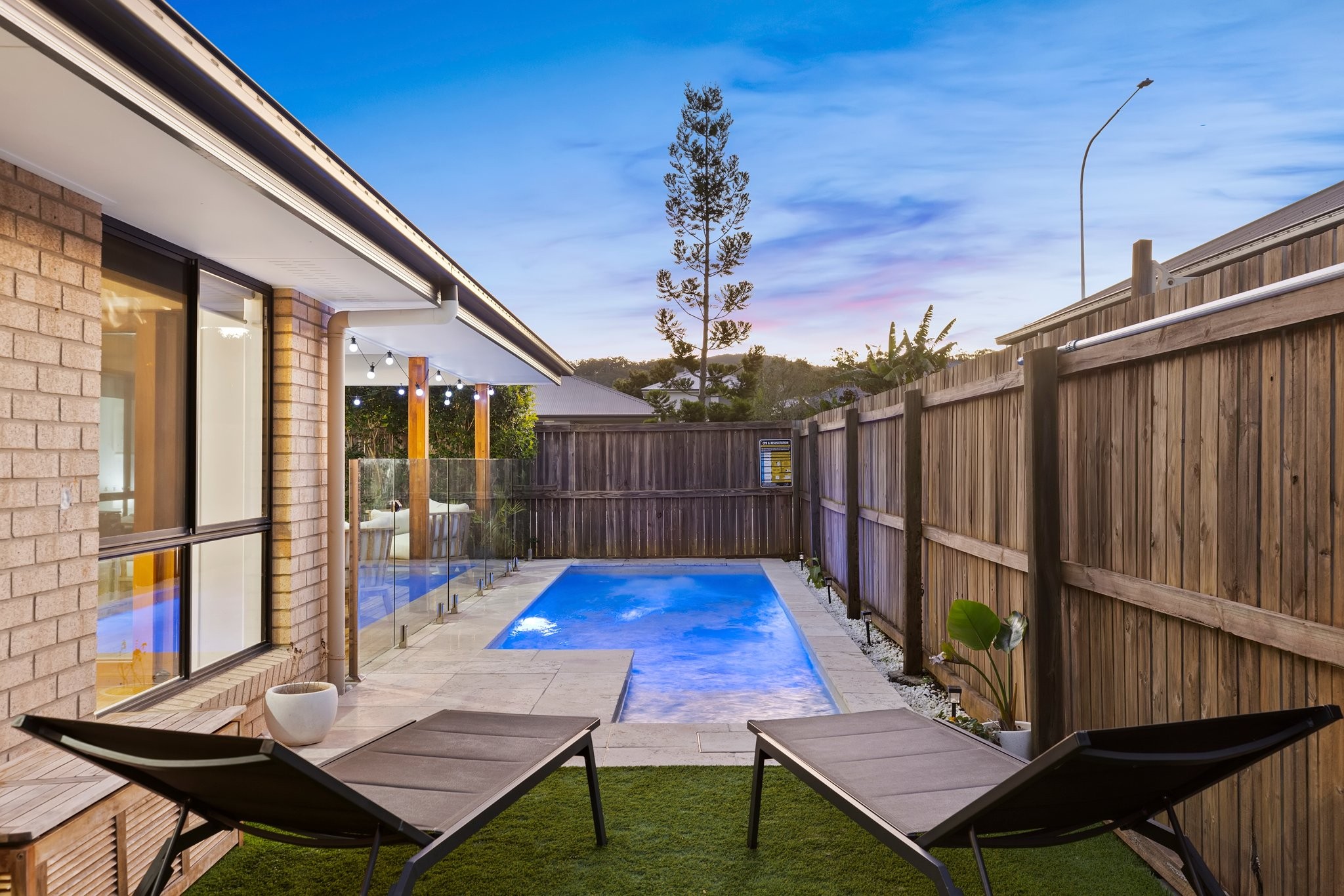 14 Lyrebird Crescent, Upper Kedron, QLD 4055