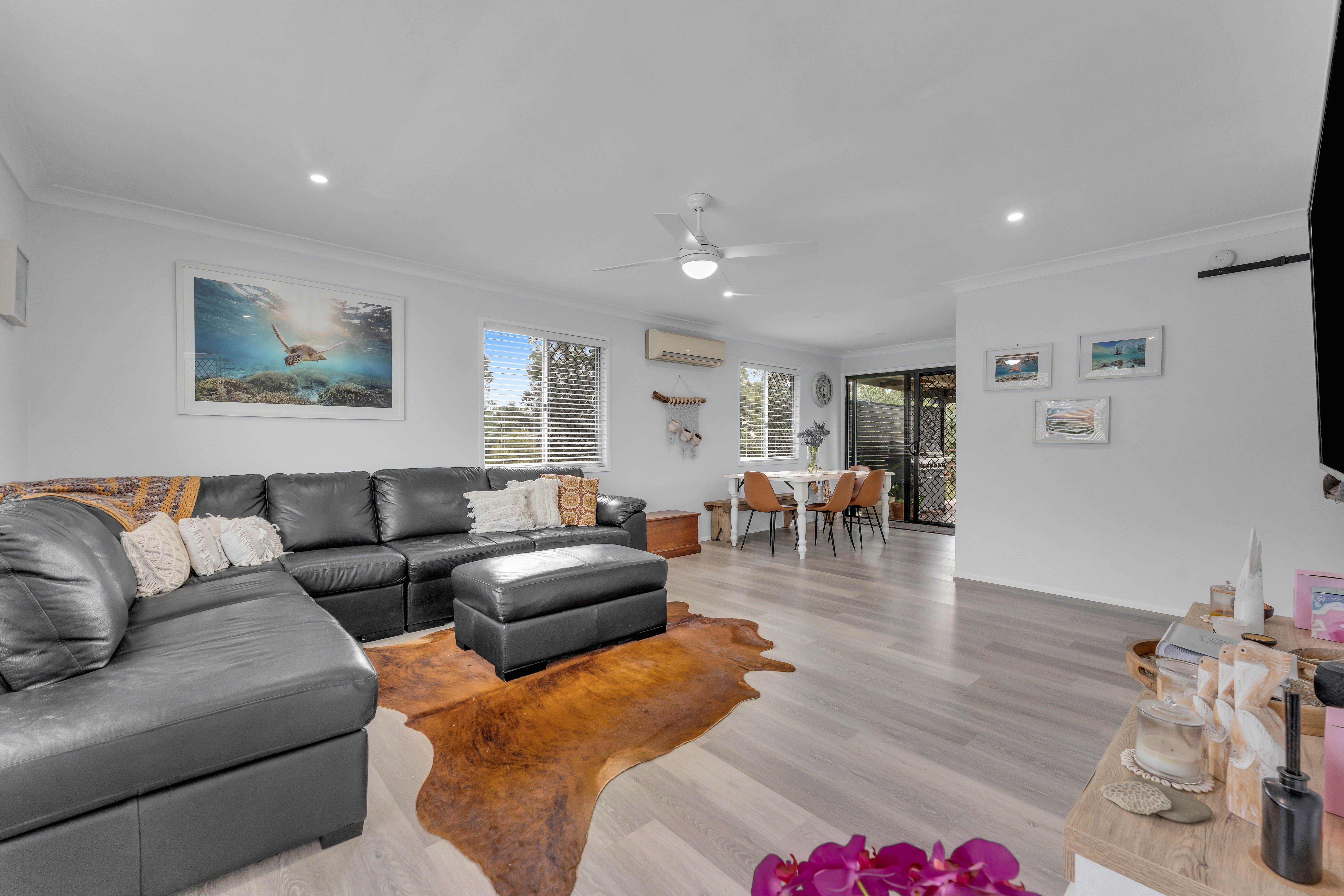 11 Langham Street, Hillcrest, QLD 4118