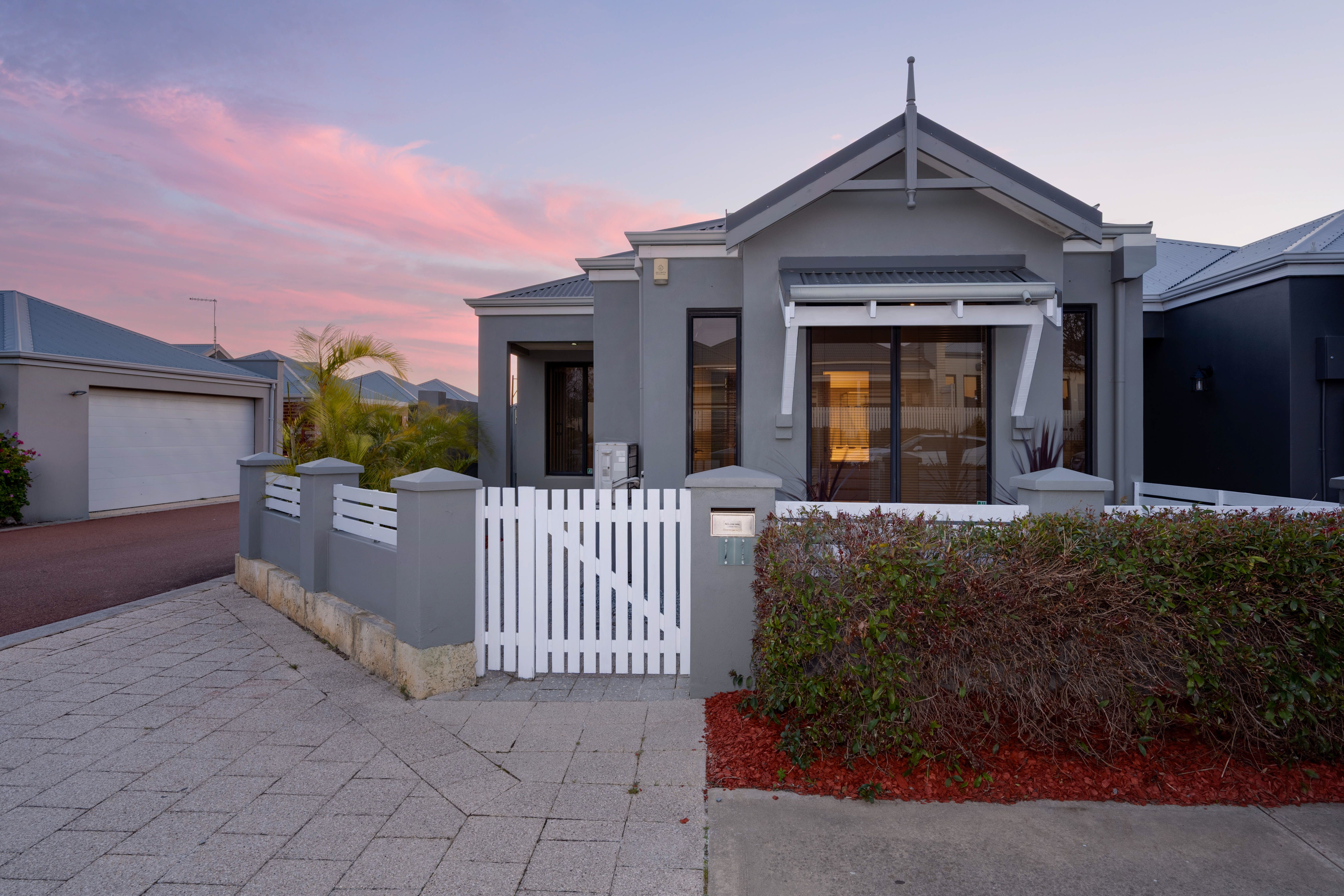 11 Klondike Approach — photo from Ray White Northern Coast