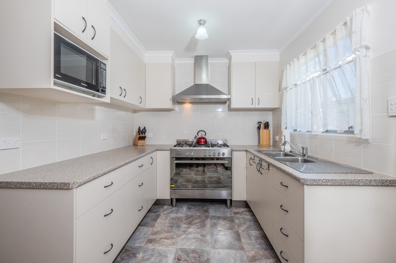 27 Beaufort Place, Deception Bay, QLD 4508