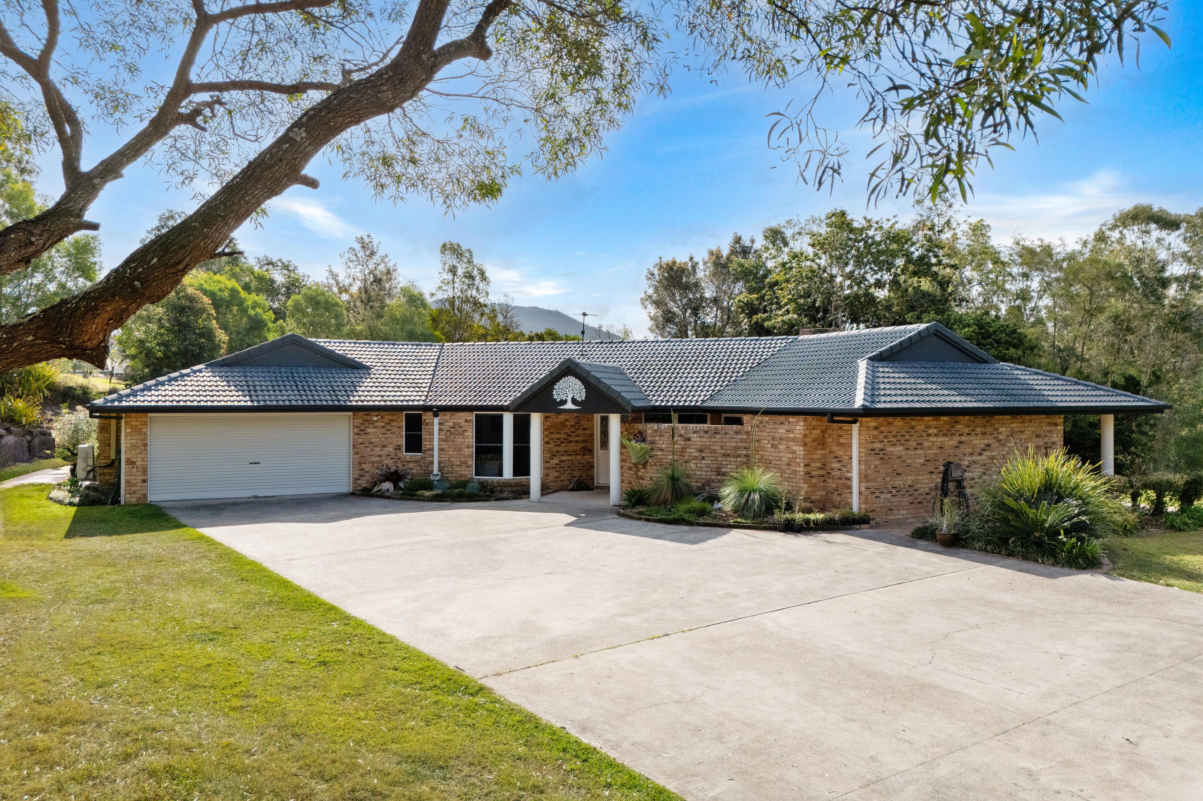 7 Brunswick Place — photo 4 of 30